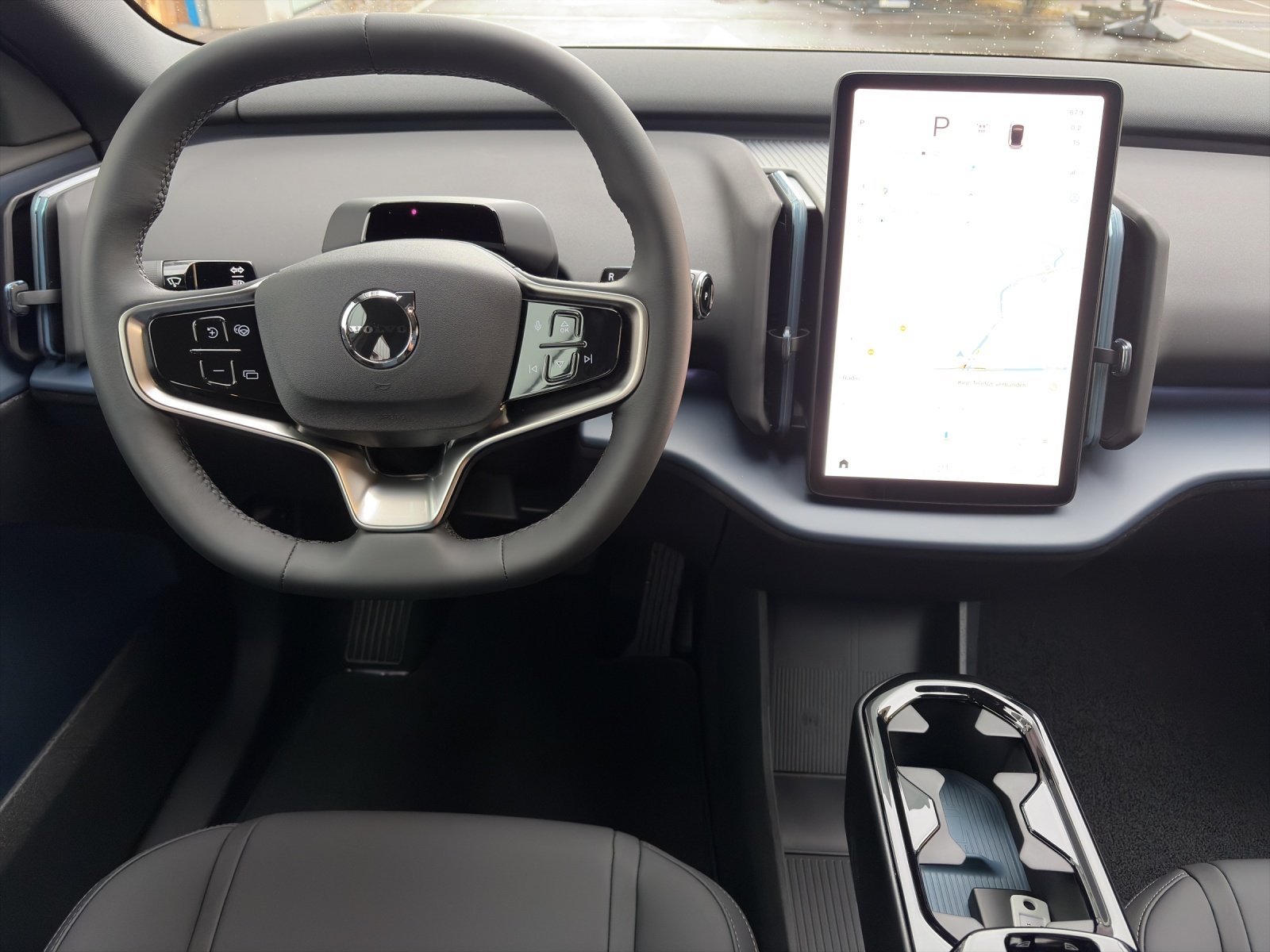 VOLVO EX30 E60 Plus-image-9