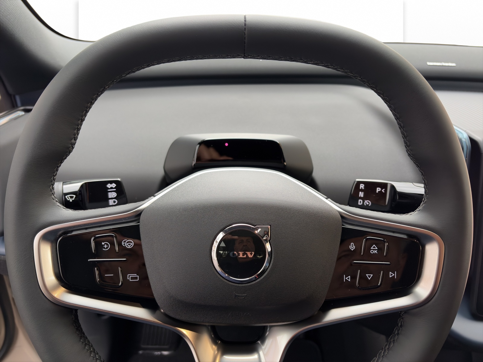 VOLVO EX30 E60 Plus-image-12