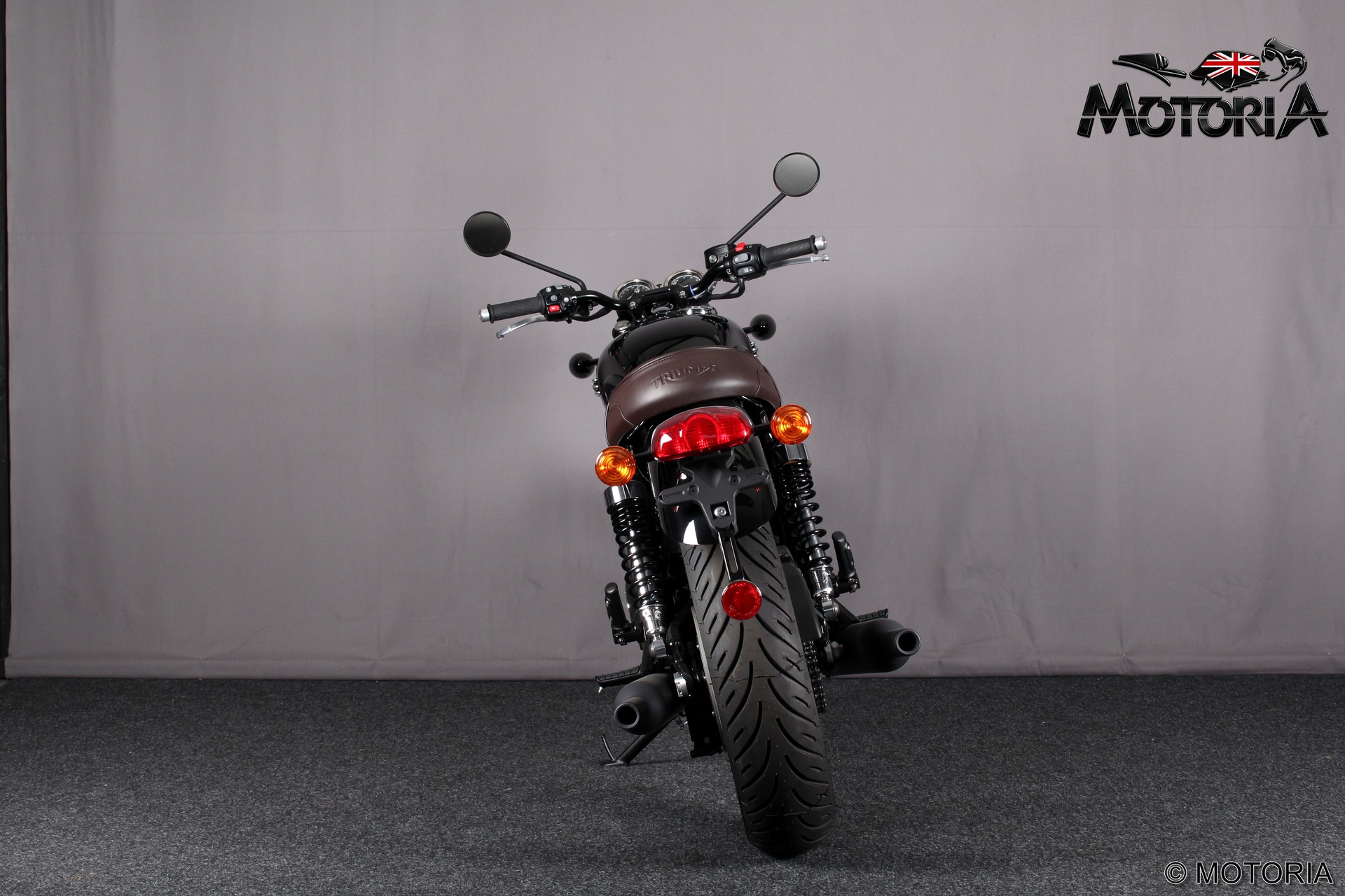 TRIUMPH Bonneville T120 Black (MY26 35 kW möglich)-showroom-element-3