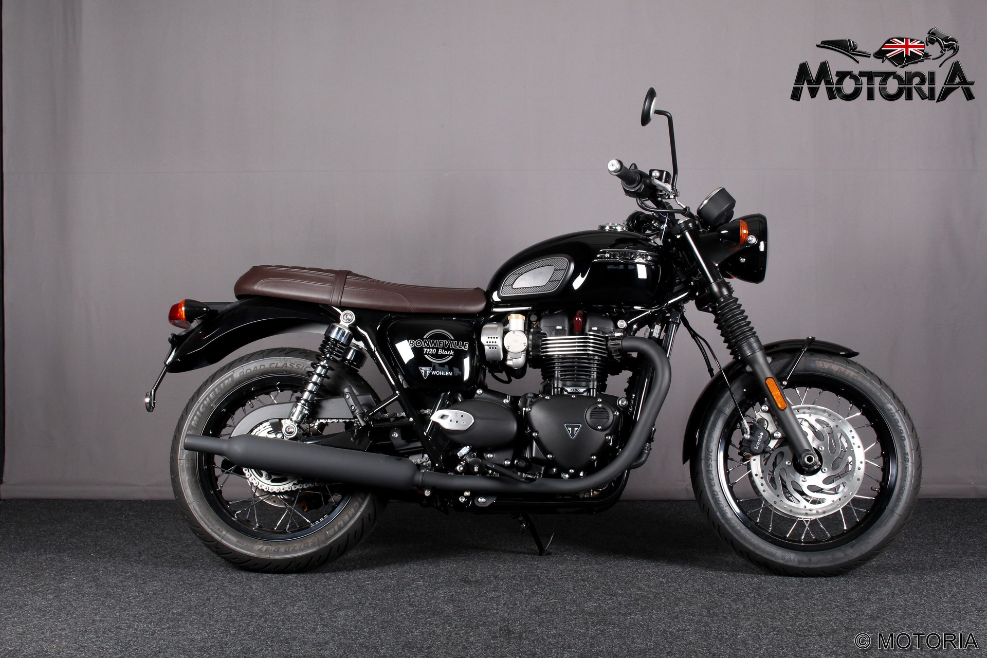 TRIUMPH Bonneville T120 Black (MY26 35 kW möglich)-showroom-element-1