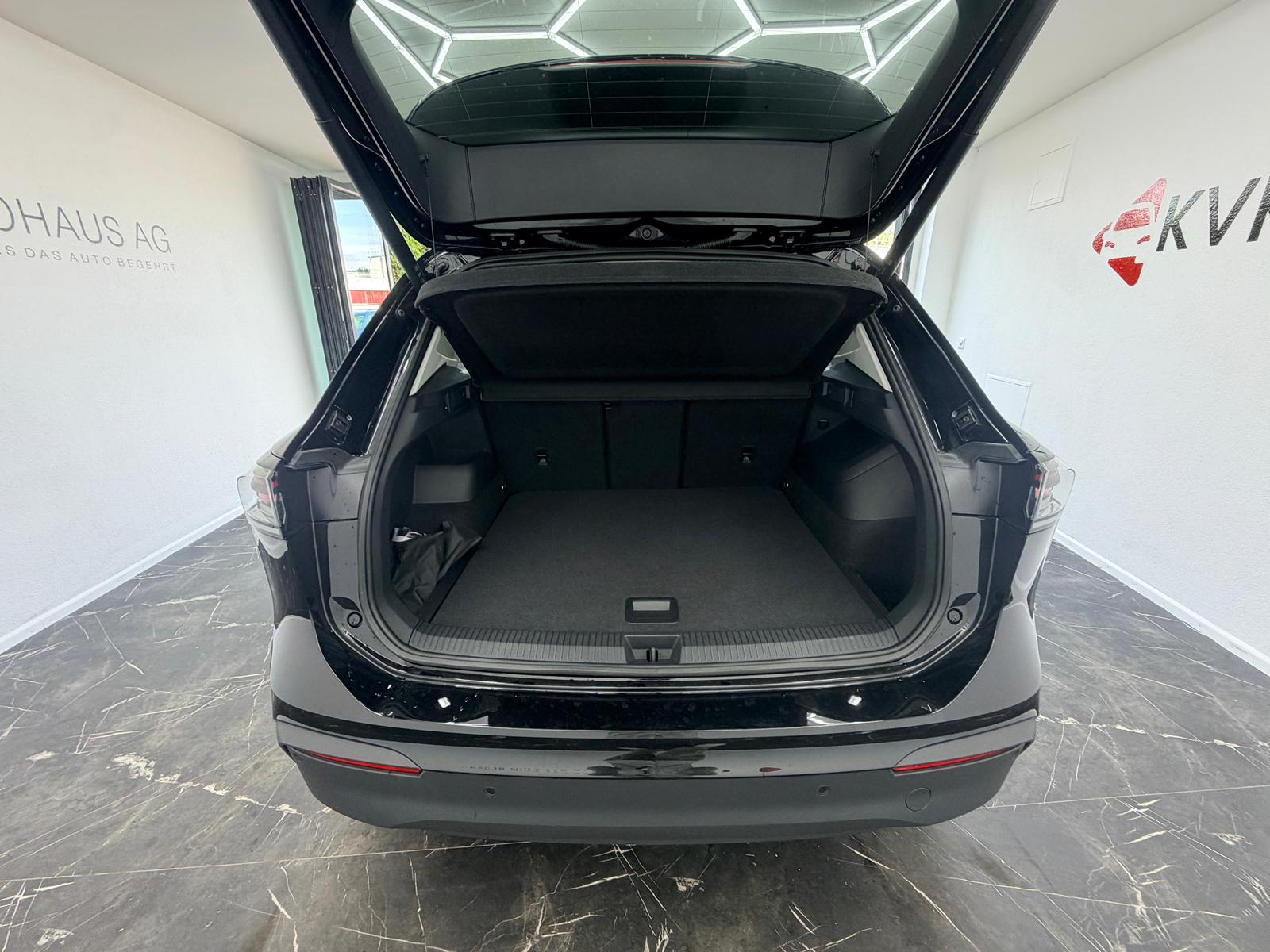 VW Tiguan 2.0 TSI DSG Life 4Motion | Neuwagenzustand | CH-Fahrzeug |-image-7