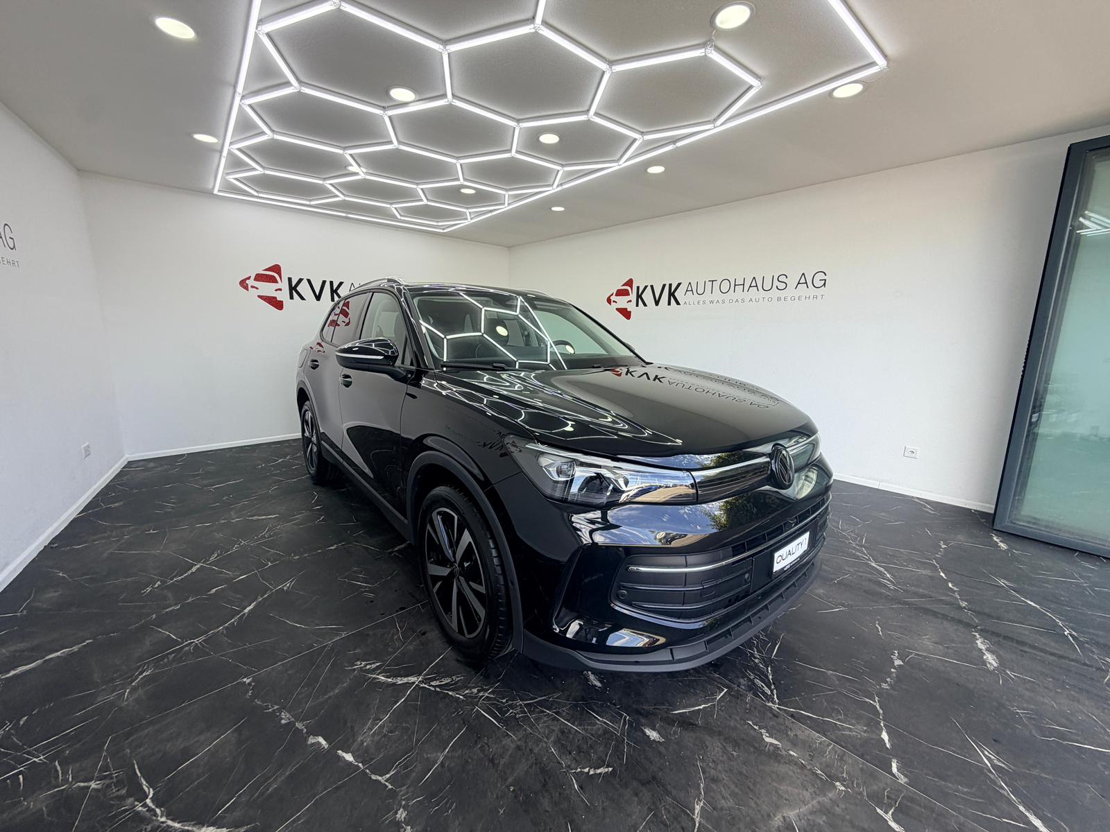 VW Tiguan 2.0 TSI DSG Life 4Motion | Neuwagenzustand | CH-Fahrzeug |-image-3