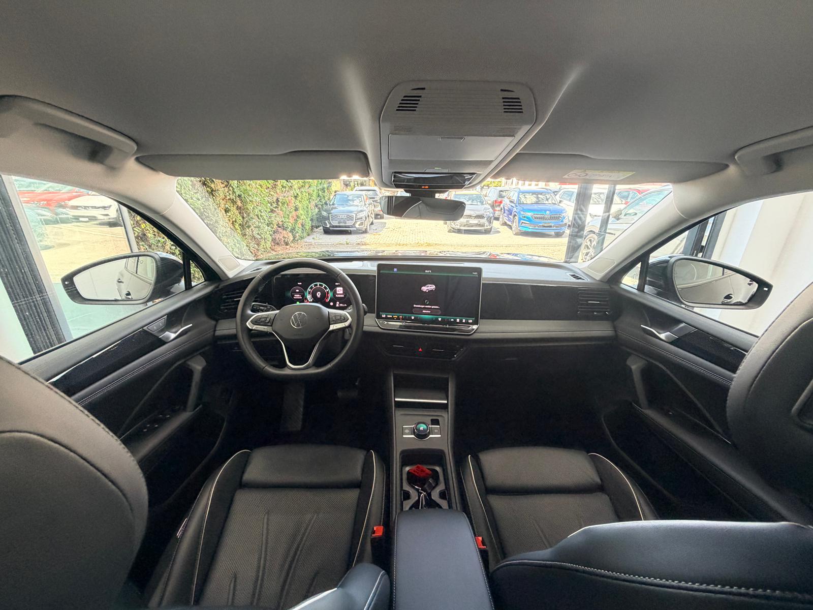VW Tiguan 2.0 TSI DSG Life 4Motion | Neuwagenzustand | CH-Fahrzeug |-image-8
