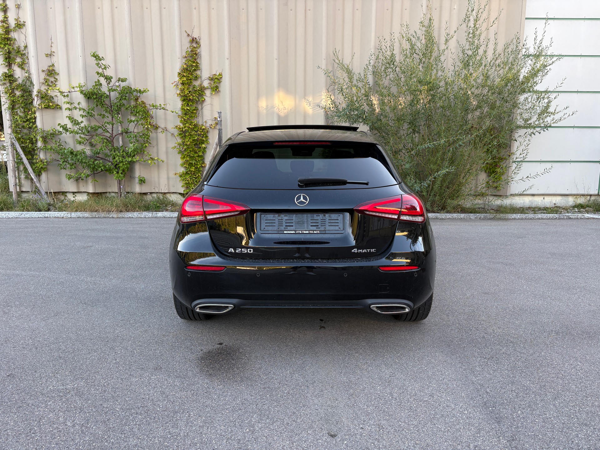 MERCEDES-BENZ A 250 4Matic 7G-DCT | BURMESTER | PANO | HEADUP | MEMORY | AMBIENTE-image-12