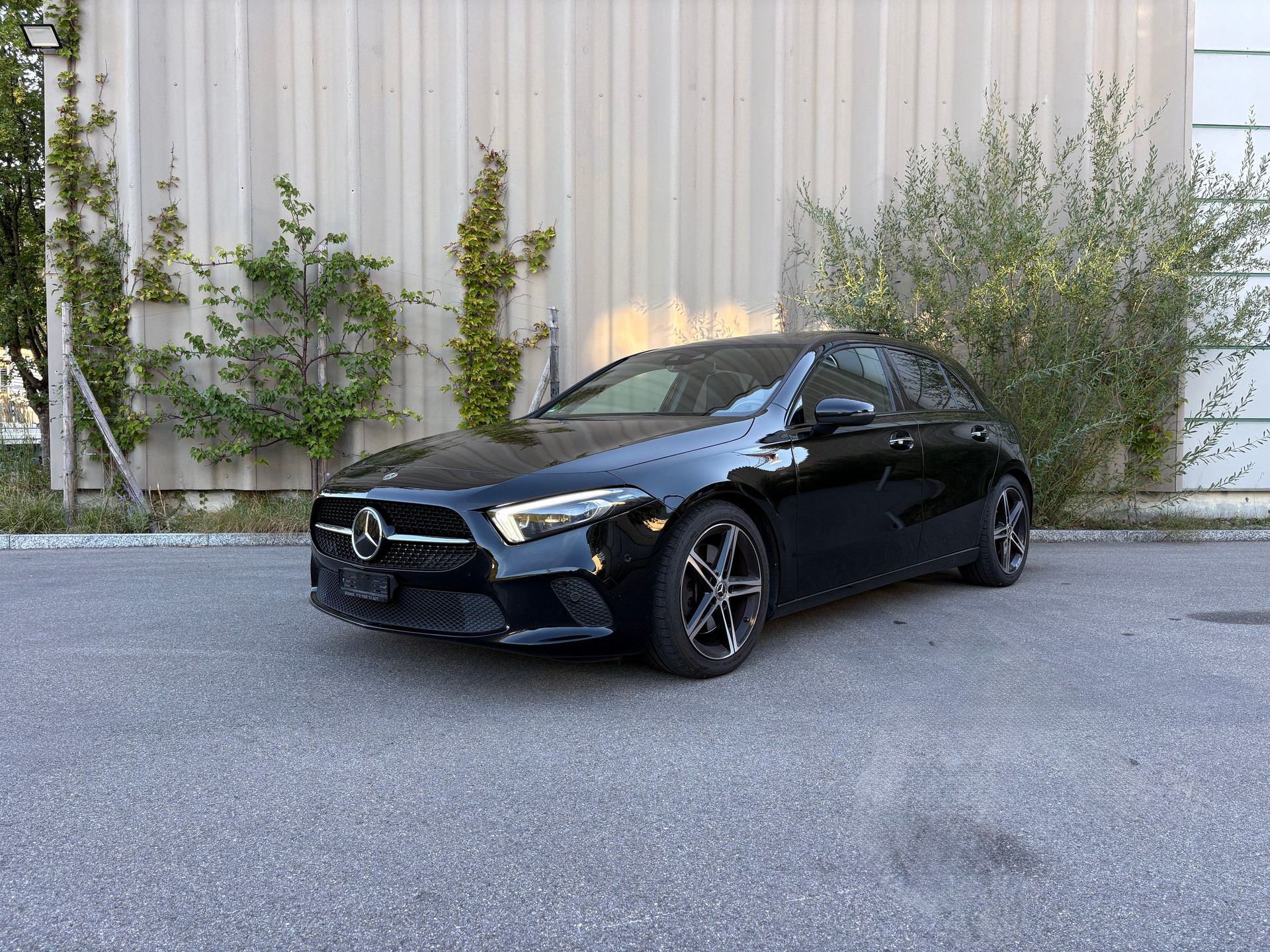 MERCEDES-BENZ A 250 4Matic 7G-DCT | BURMESTER | PANO | HEADUP | MEMORY | AMBIENTE-image-0