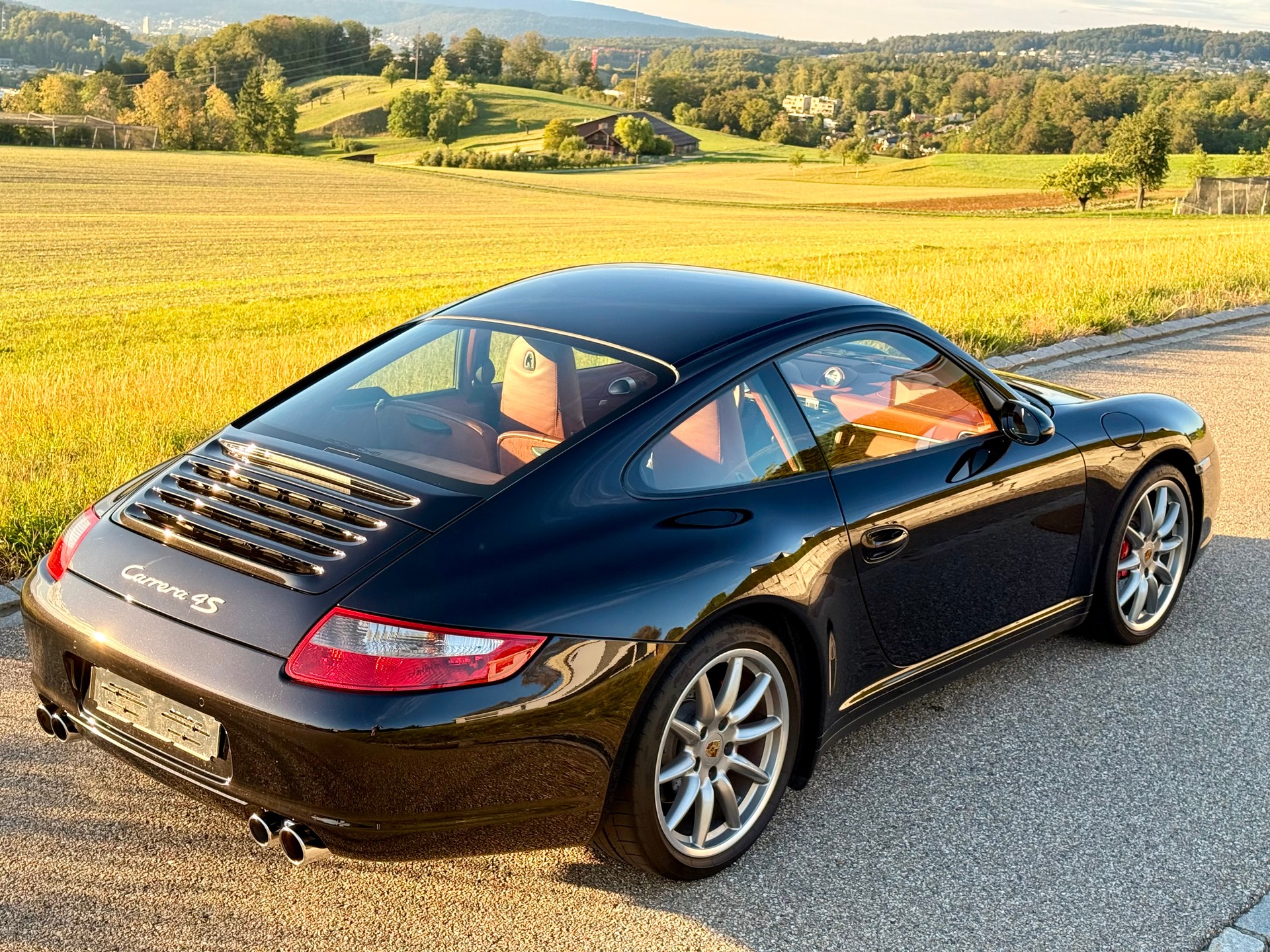 PORSCHE 3.8 Carrera 4S-image-2