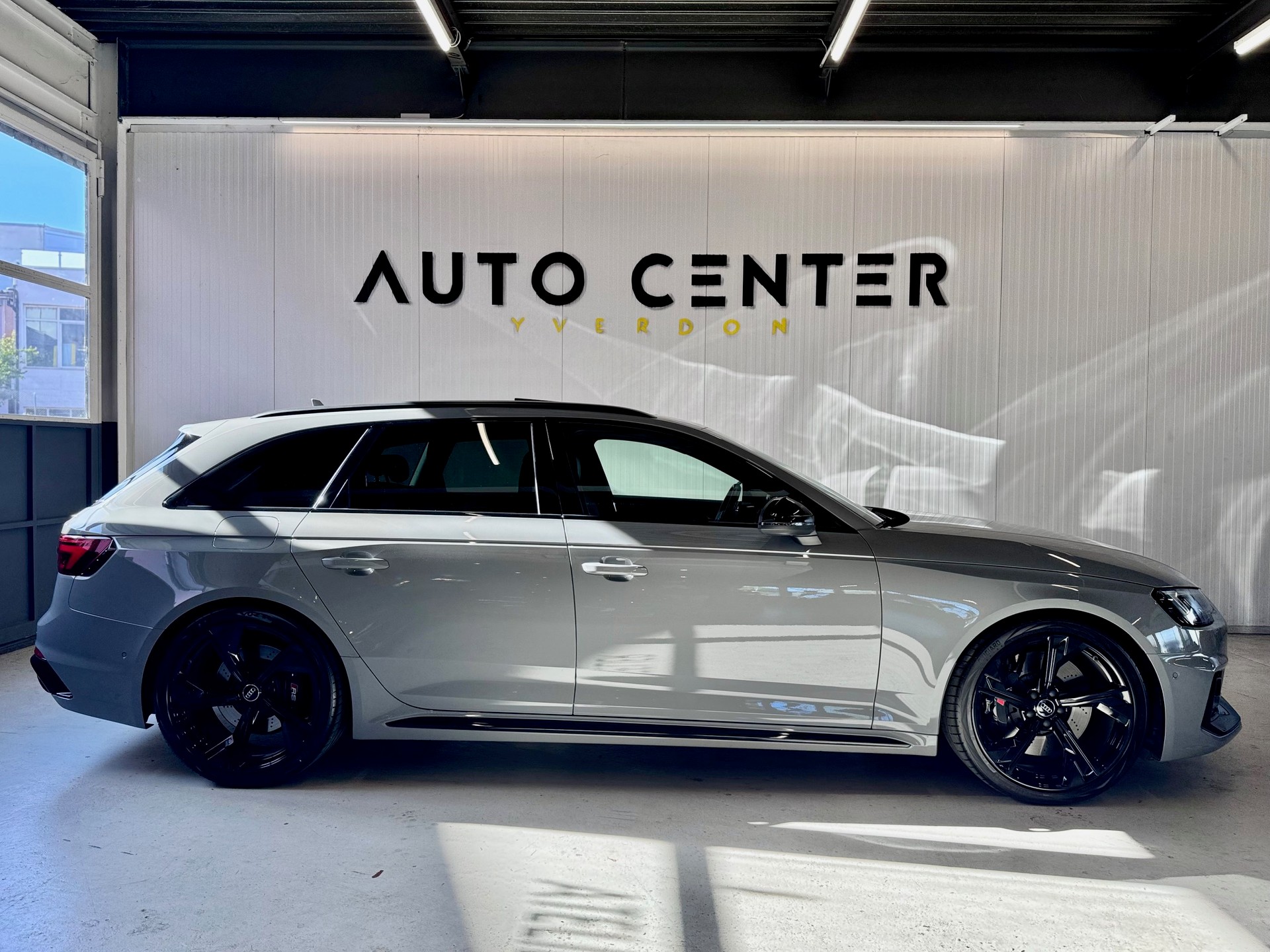 AUDI RS4 Avant 2.9 TFSI quattro tiptronic-image-0