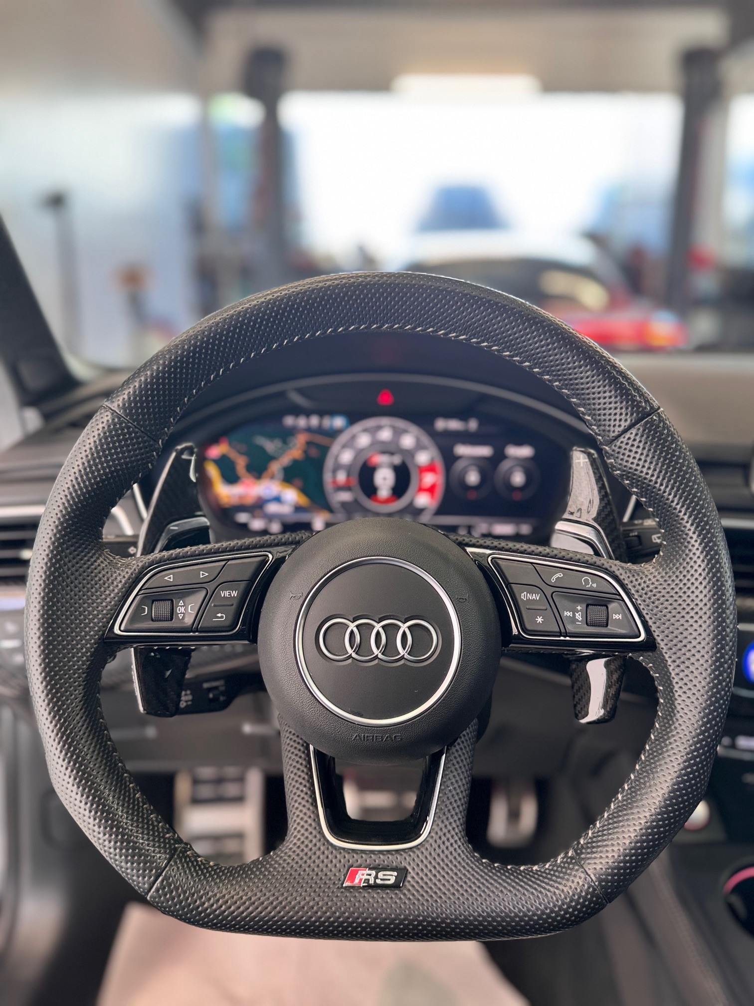 AUDI RS4 Avant 2.9 TFSI quattro tiptronic-image-16