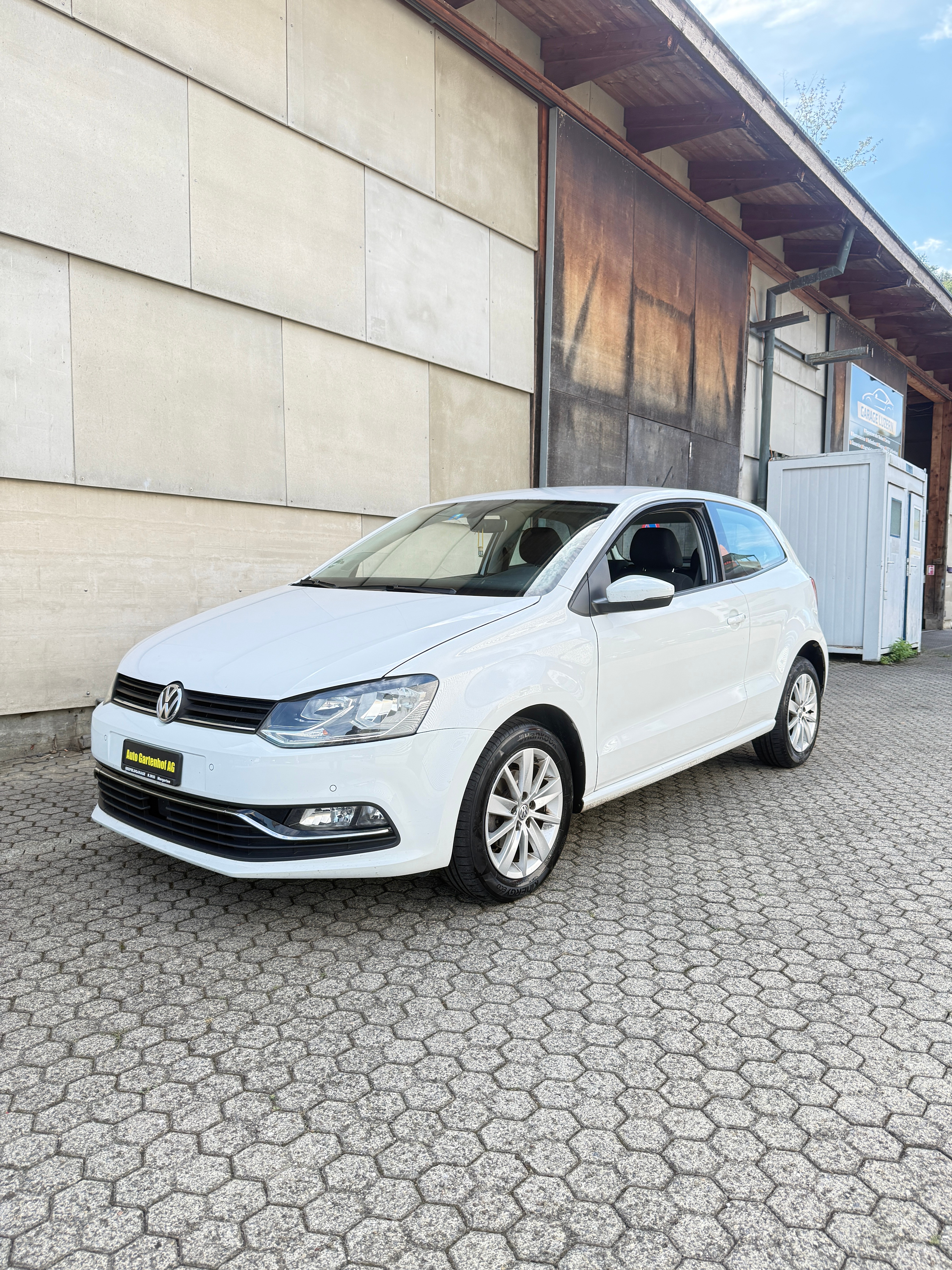Car photo