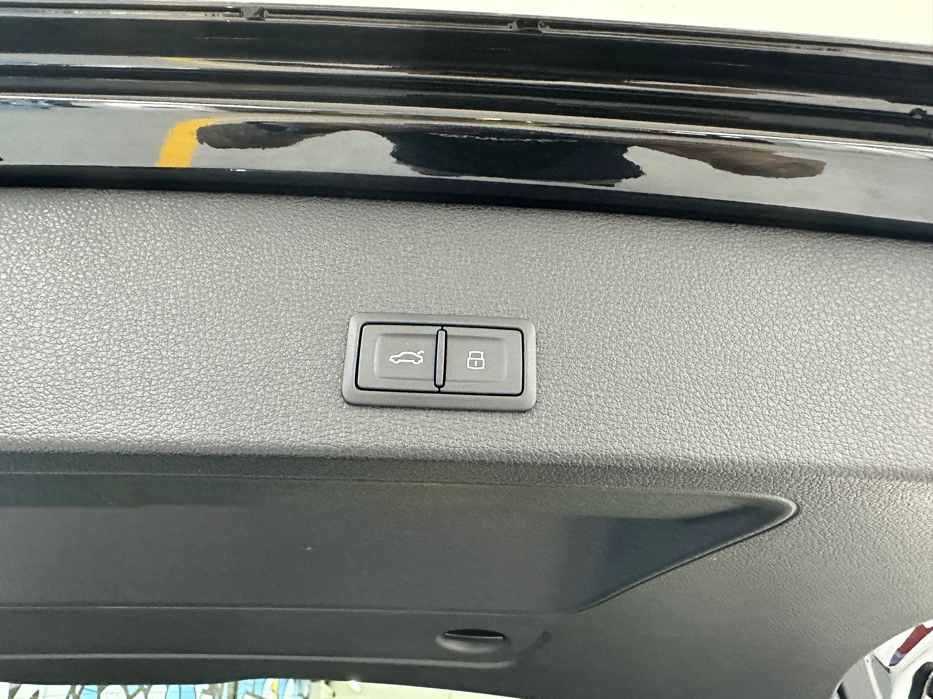 AUDI Q2 35 TFSI S line S-tronic-image-12