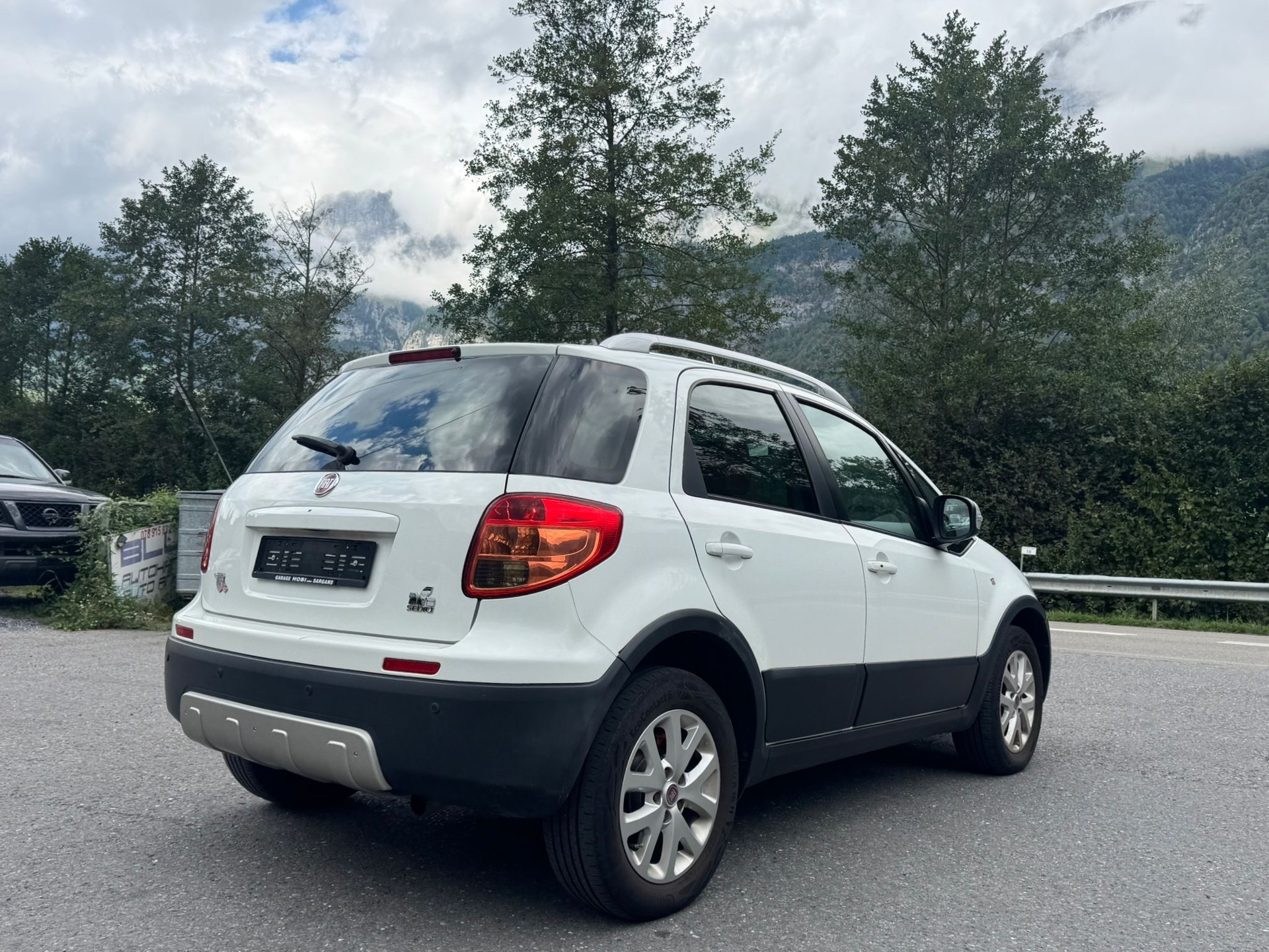FIAT Sedici 2.0JTD 4WD Luxury-image-13