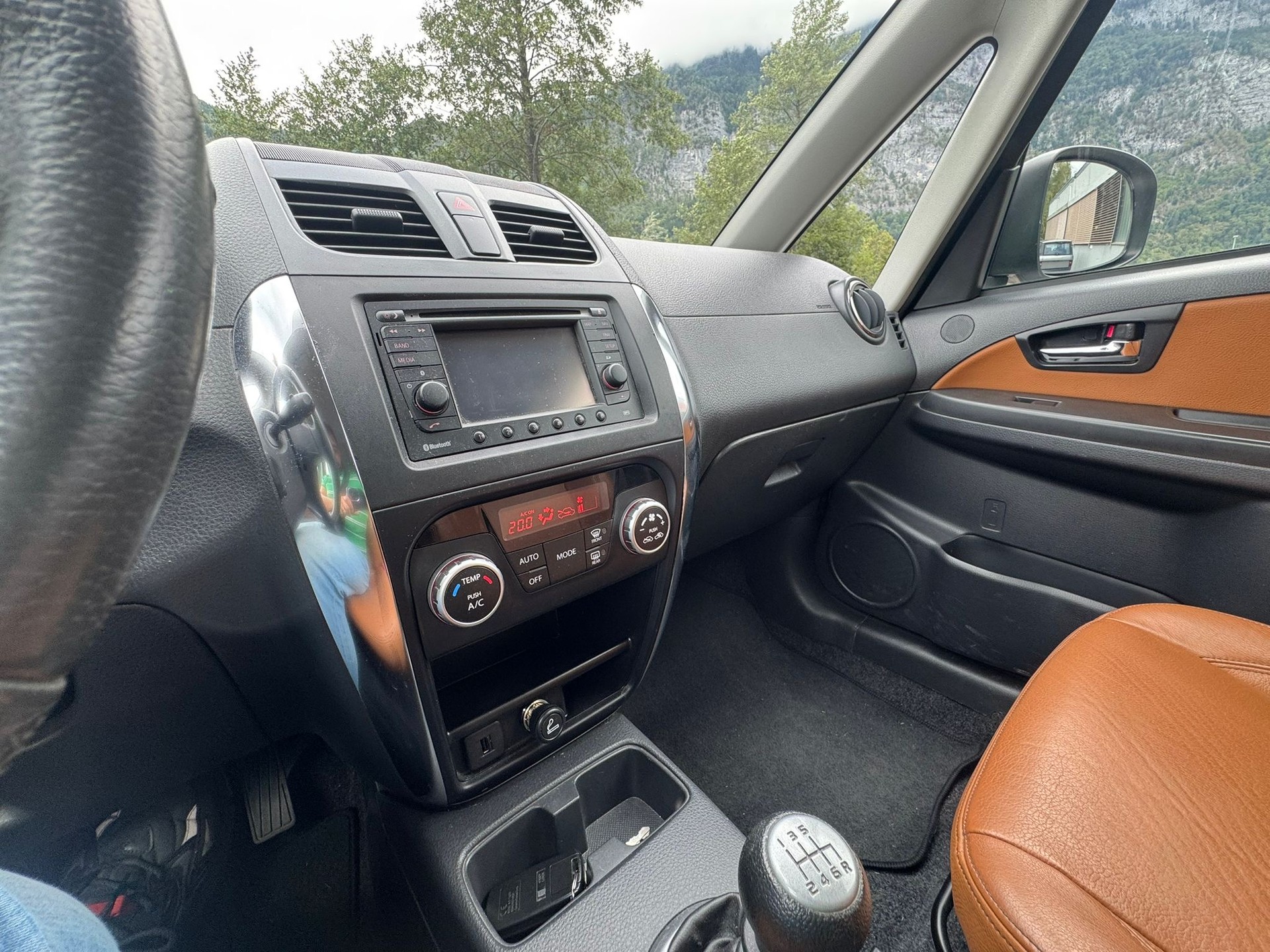 FIAT Sedici 2.0JTD 4WD Luxury-image-5