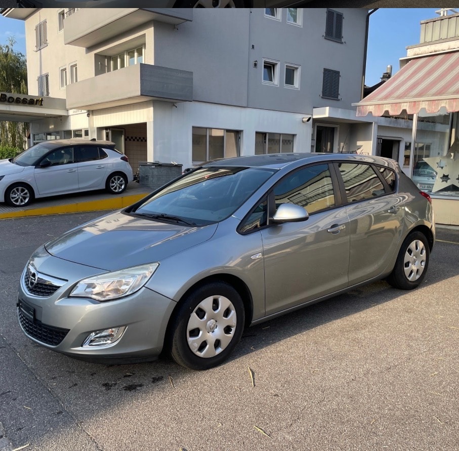 OPEL Astra 1.7 CDTi Enjoy-image-0