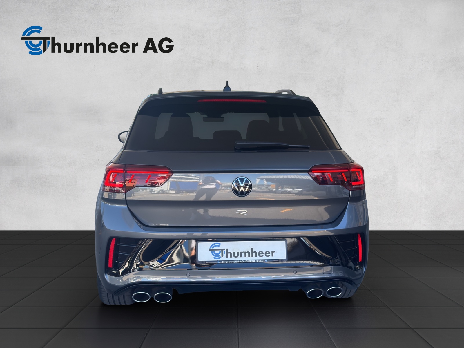 VW T-Roc 2.0 TSI R DSG 4Motion-image-4