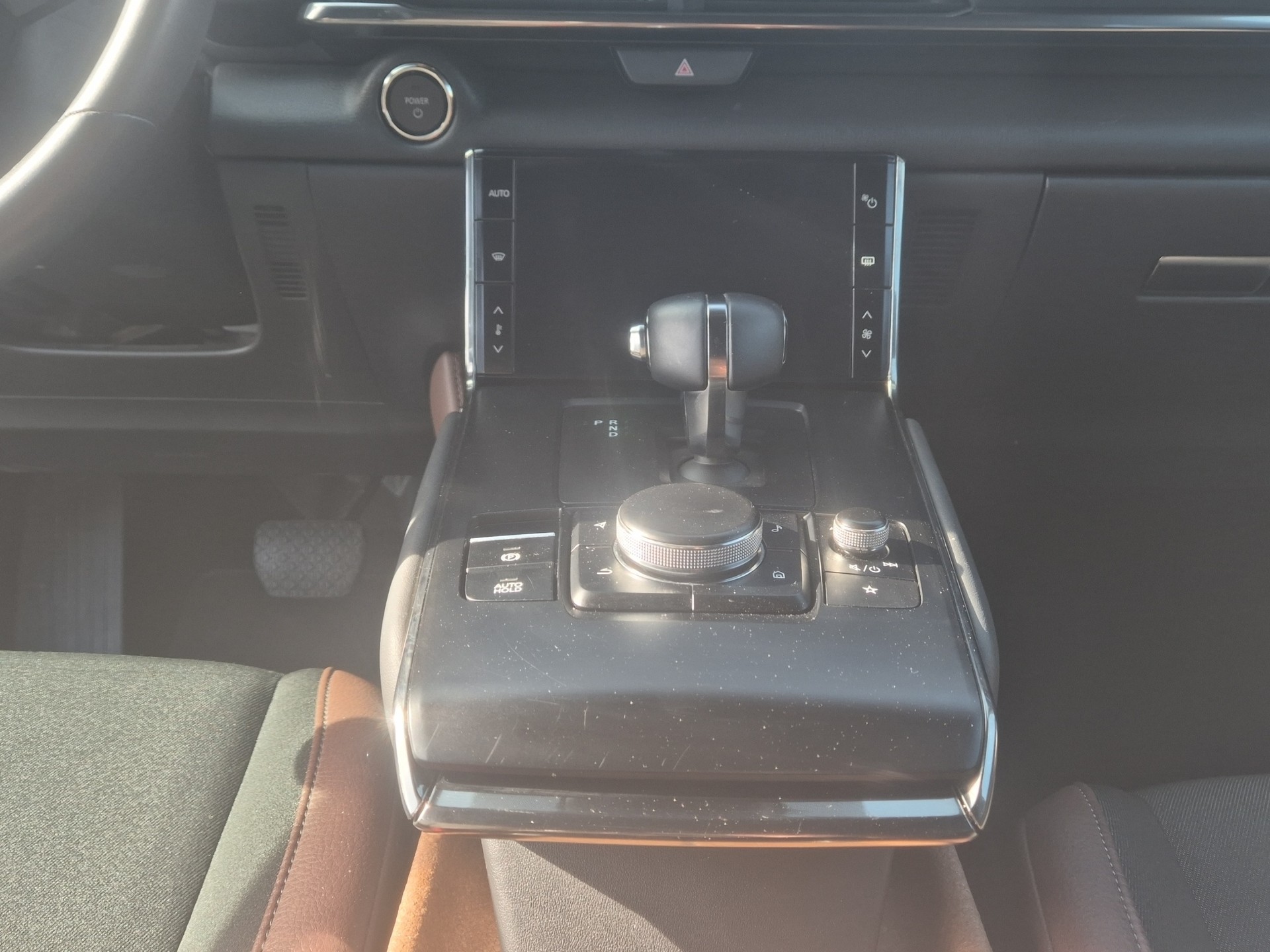 MAZDA MX-30 e-Skyactiv First Edition-image-9
