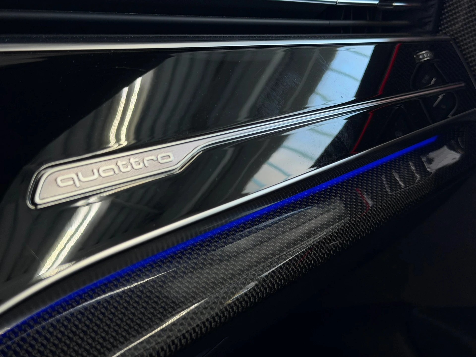 AUDI SQ8 TFSI quattro tiptronic | Frisch MFK | Ab Service | 8-fach bereift-image-9