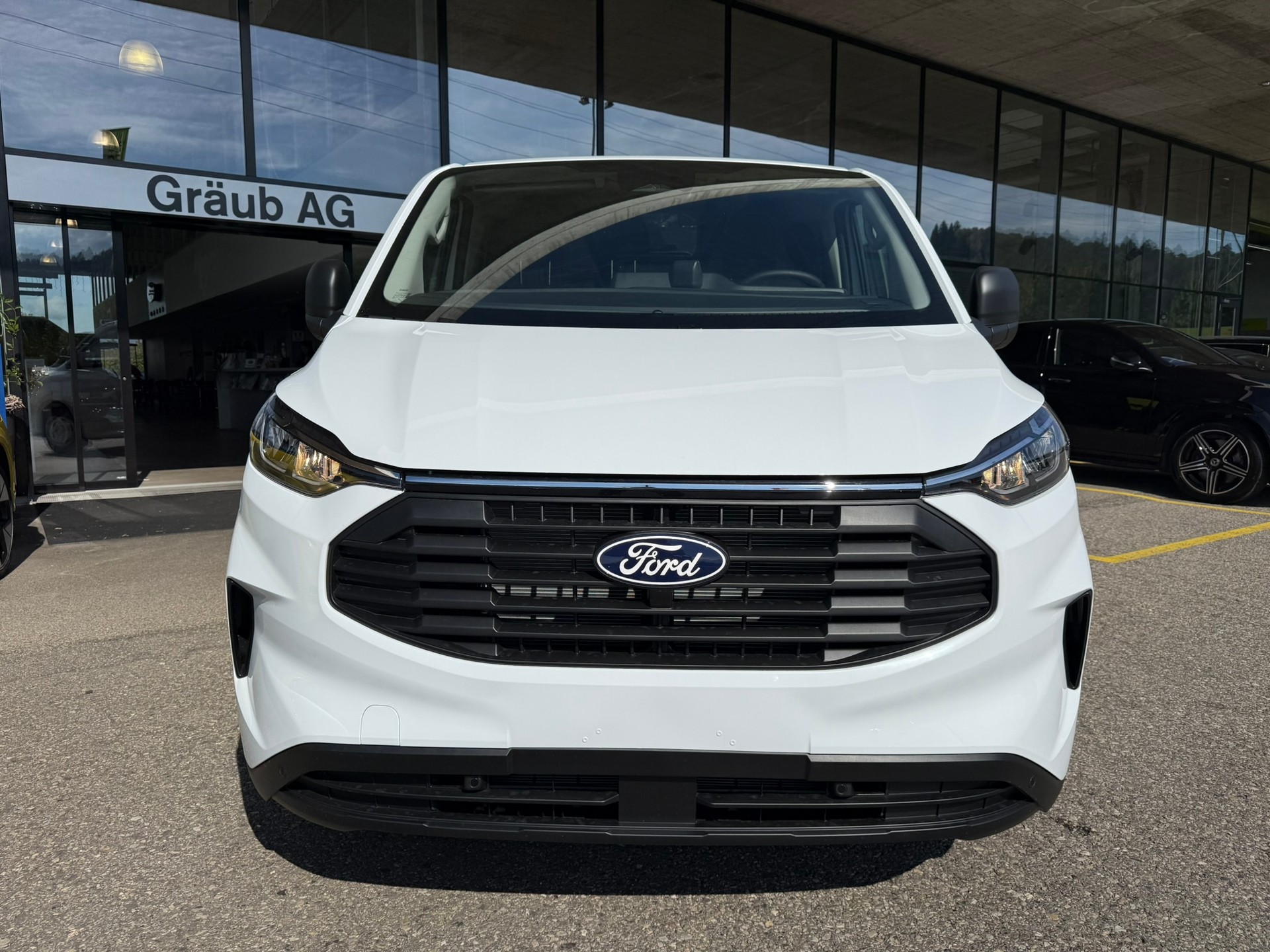 FORD Transit Custom Van 320 L1H1 Trend Automat-image-1