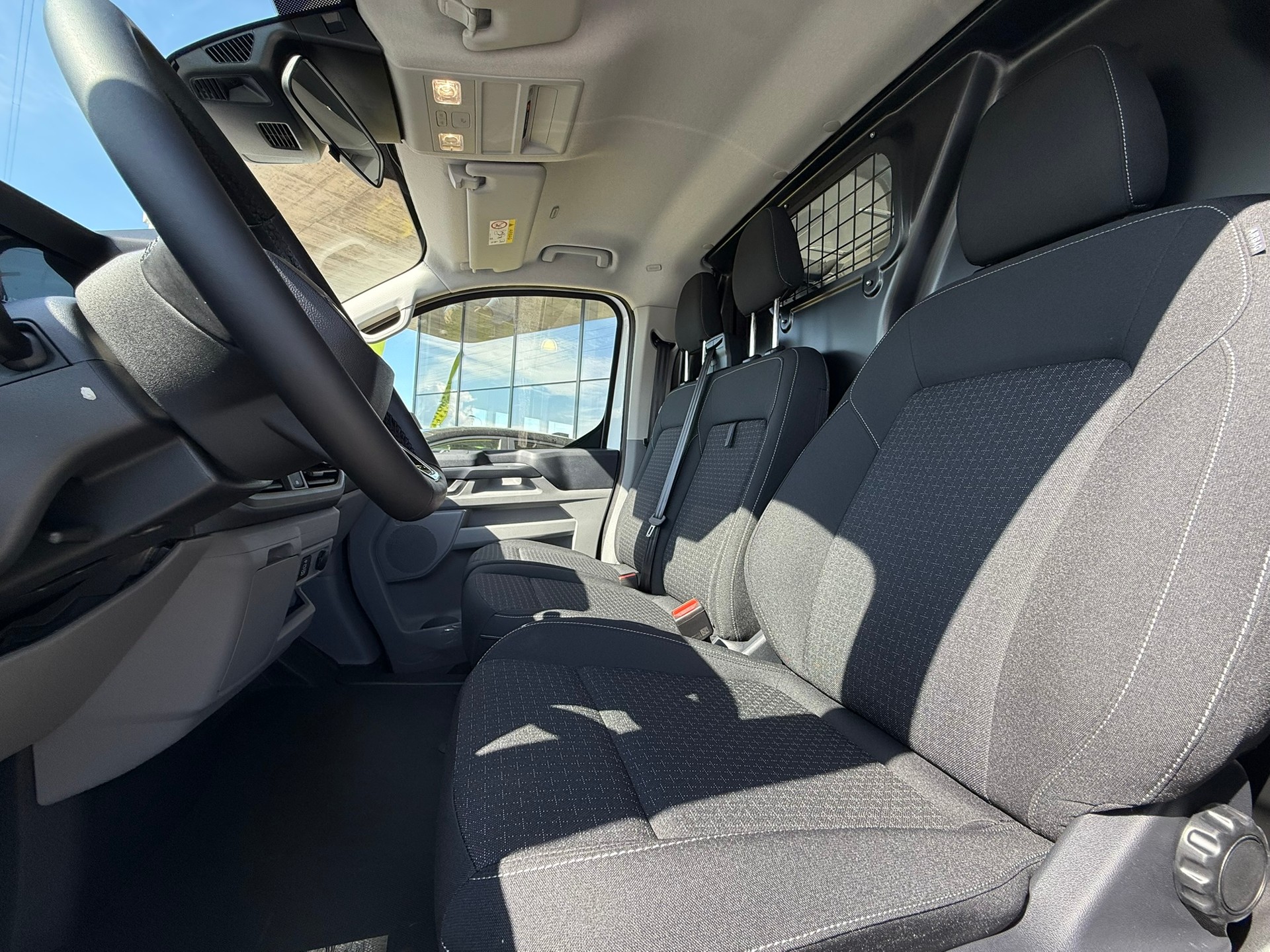 FORD Transit Custom Van 320 L1H1 Trend Automat-image-6
