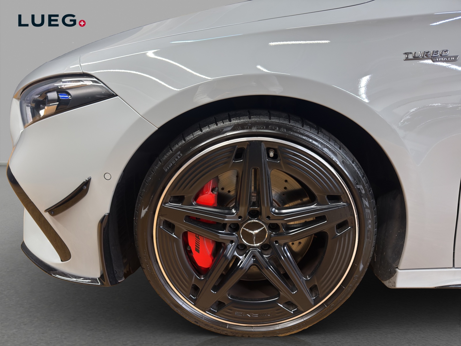 MERCEDES-BENZ A 35 4M - AMG / 360 Grad Kamera / Multibeam LED / Performance Sitze-image-2