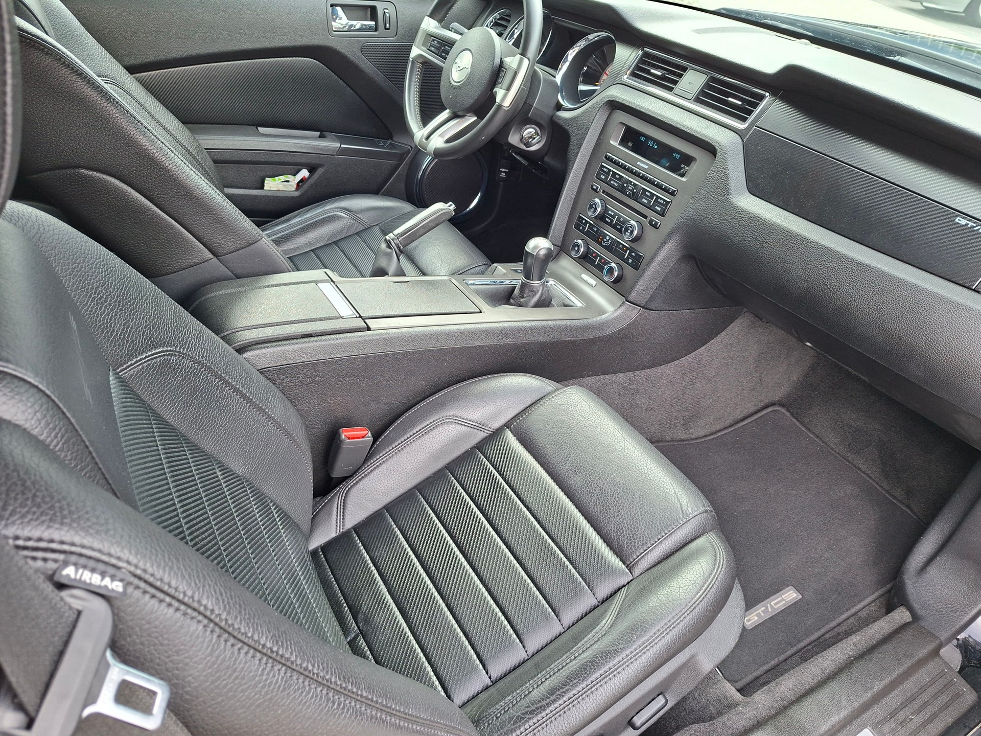 FORD MUSTANG-image-5