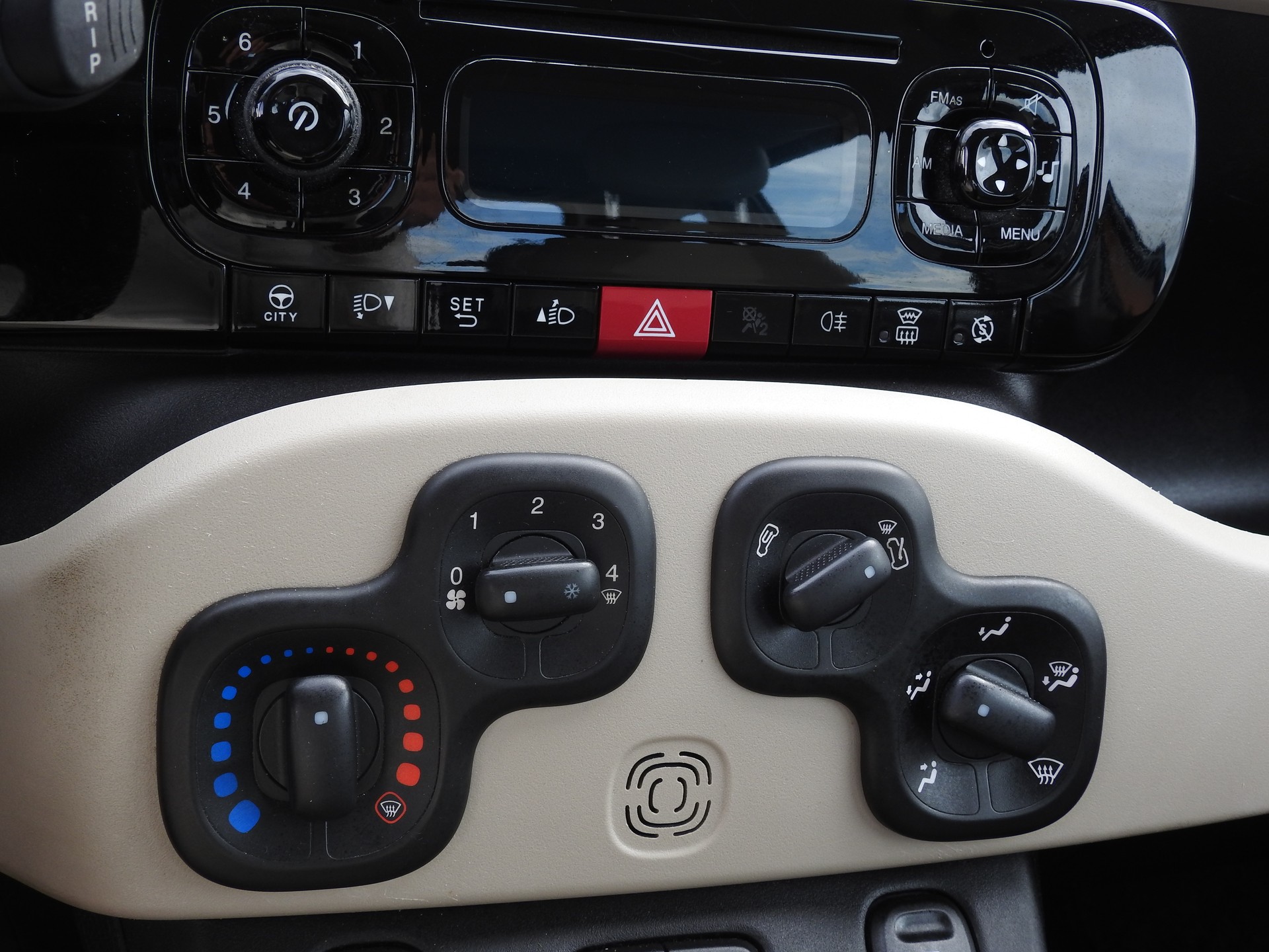 FIAT Panda 0.9 Twinair Turbo Antartica 4x4-image-21