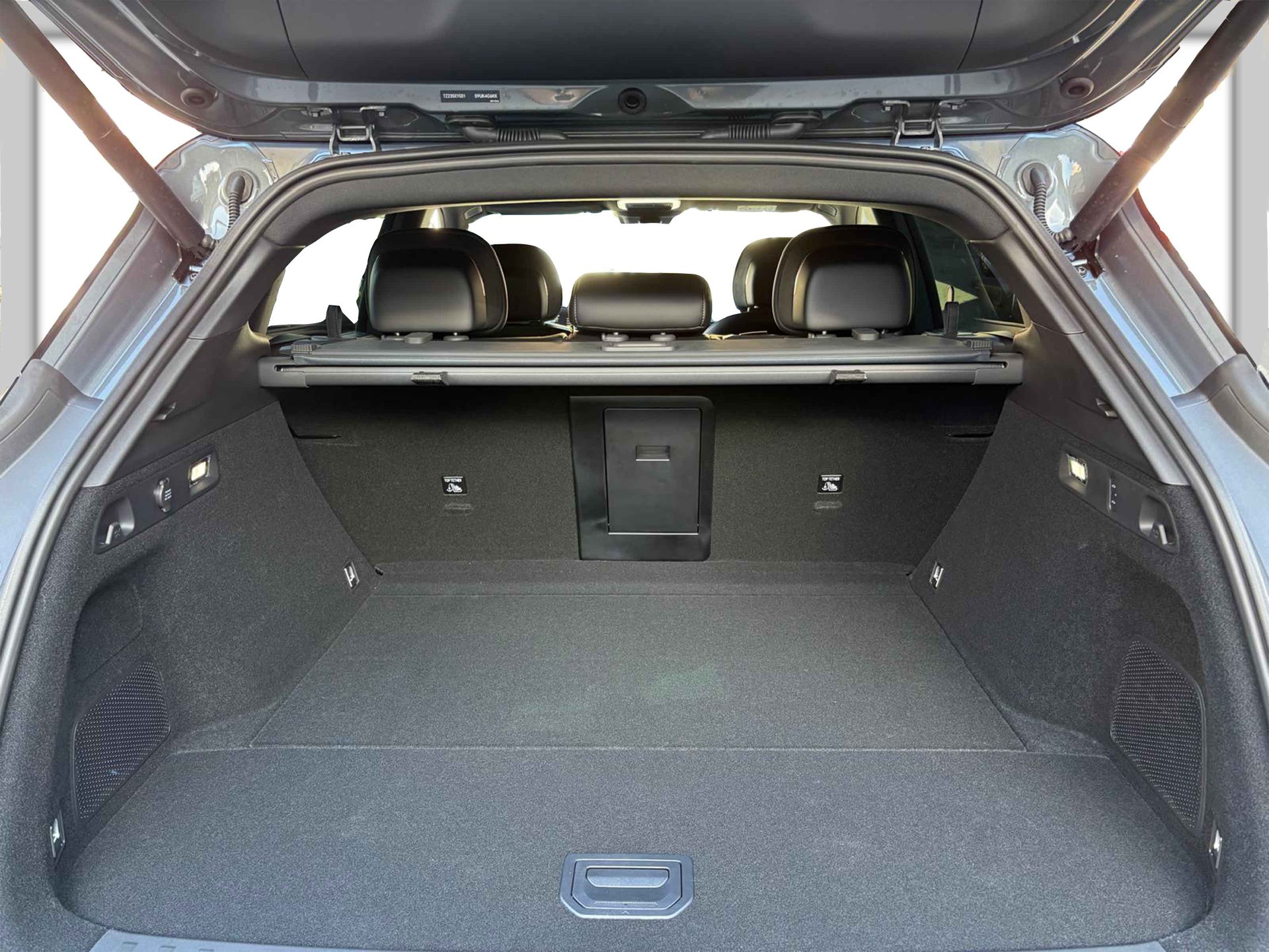 ZEEKR 7X 100kWh Privilege AWD CH-FZ-image-8
