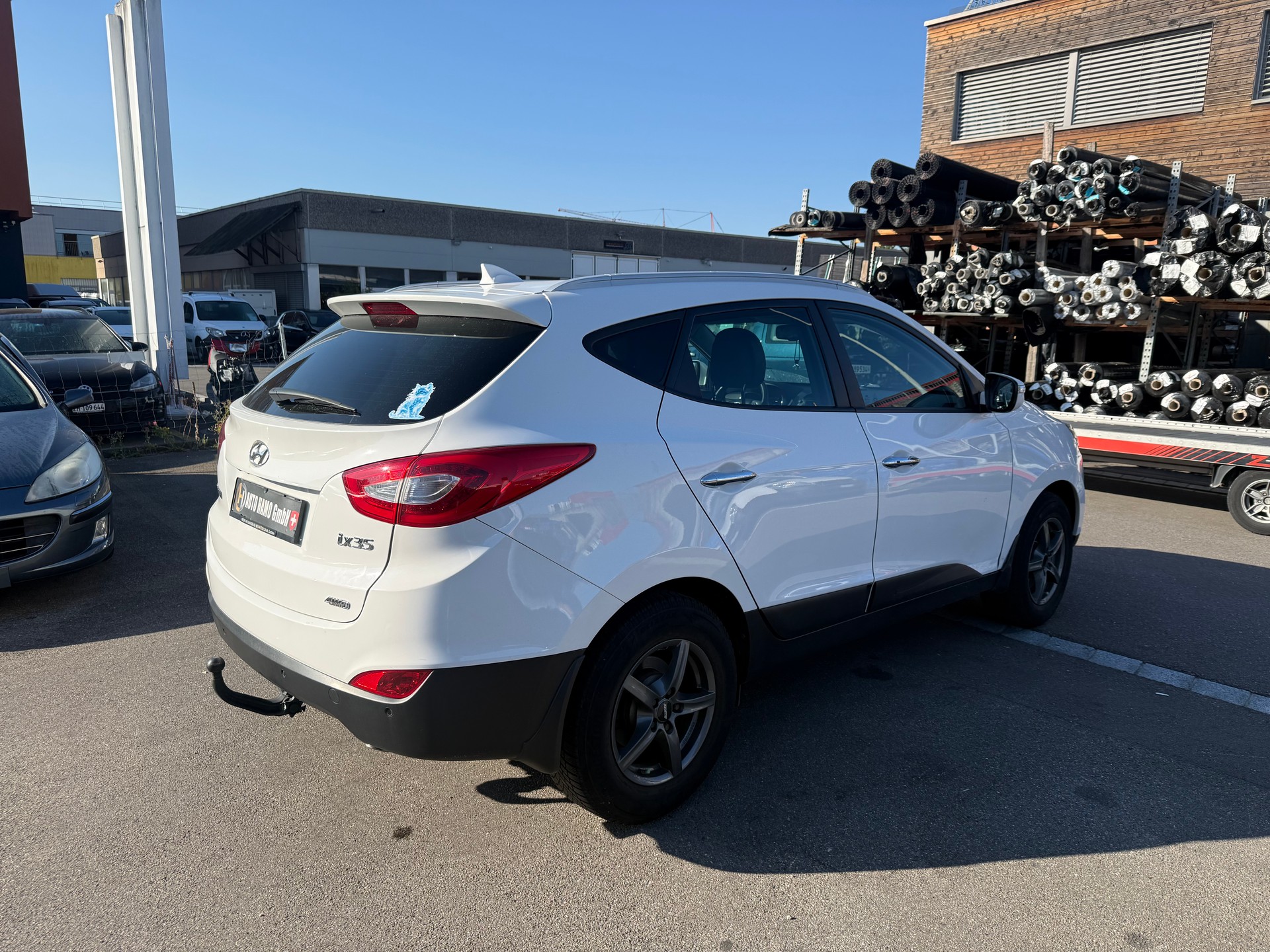 HYUNDAI iX 35 2.0 GDI Style 4WD Automatic-image-4