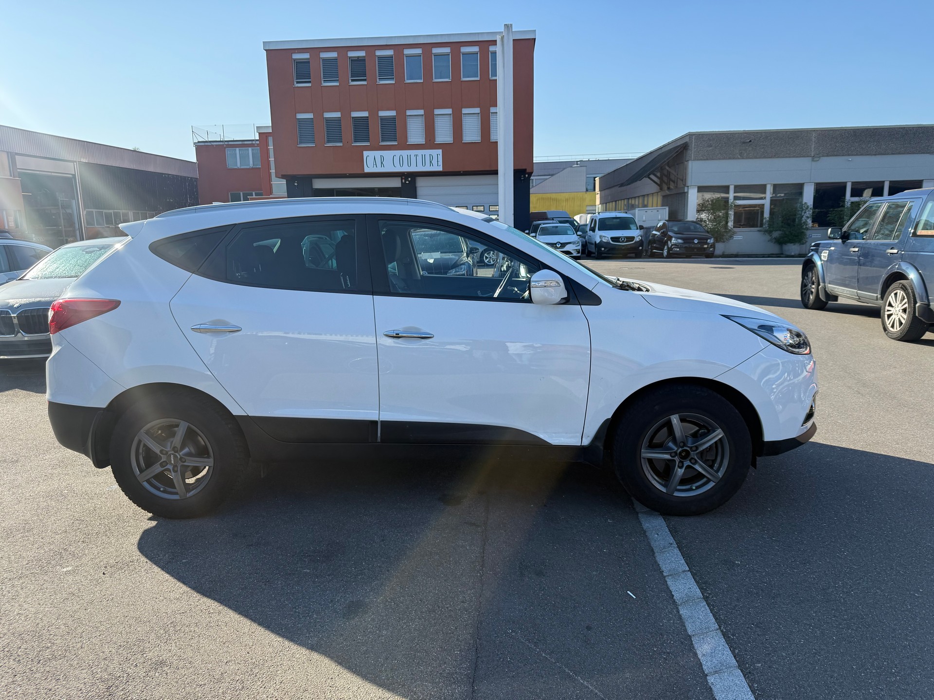 HYUNDAI iX 35 2.0 GDI Style 4WD Automatic-image-1