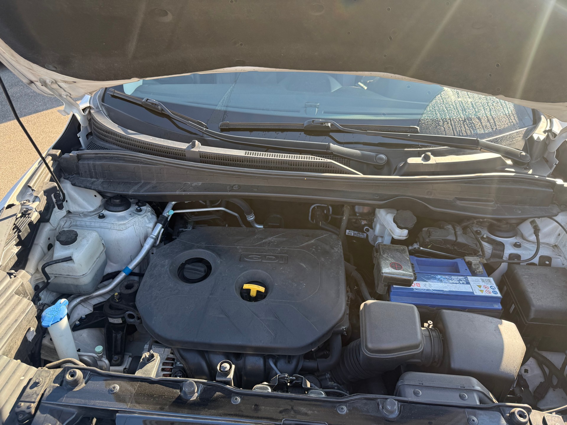 HYUNDAI iX 35 2.0 GDI Style 4WD Automatic-image-9