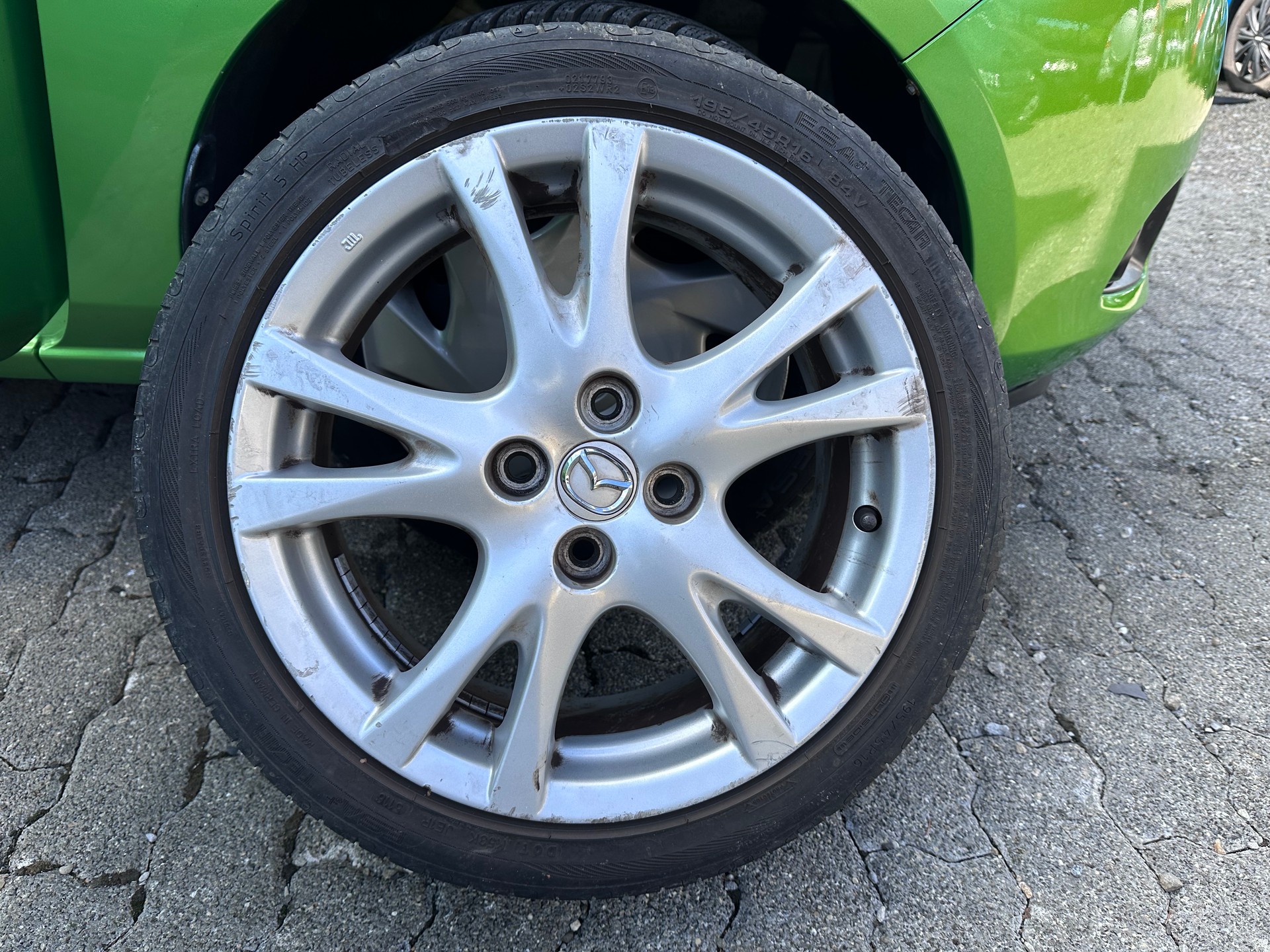 MAZDA 2 1.3i 16V Exclusive-image-13