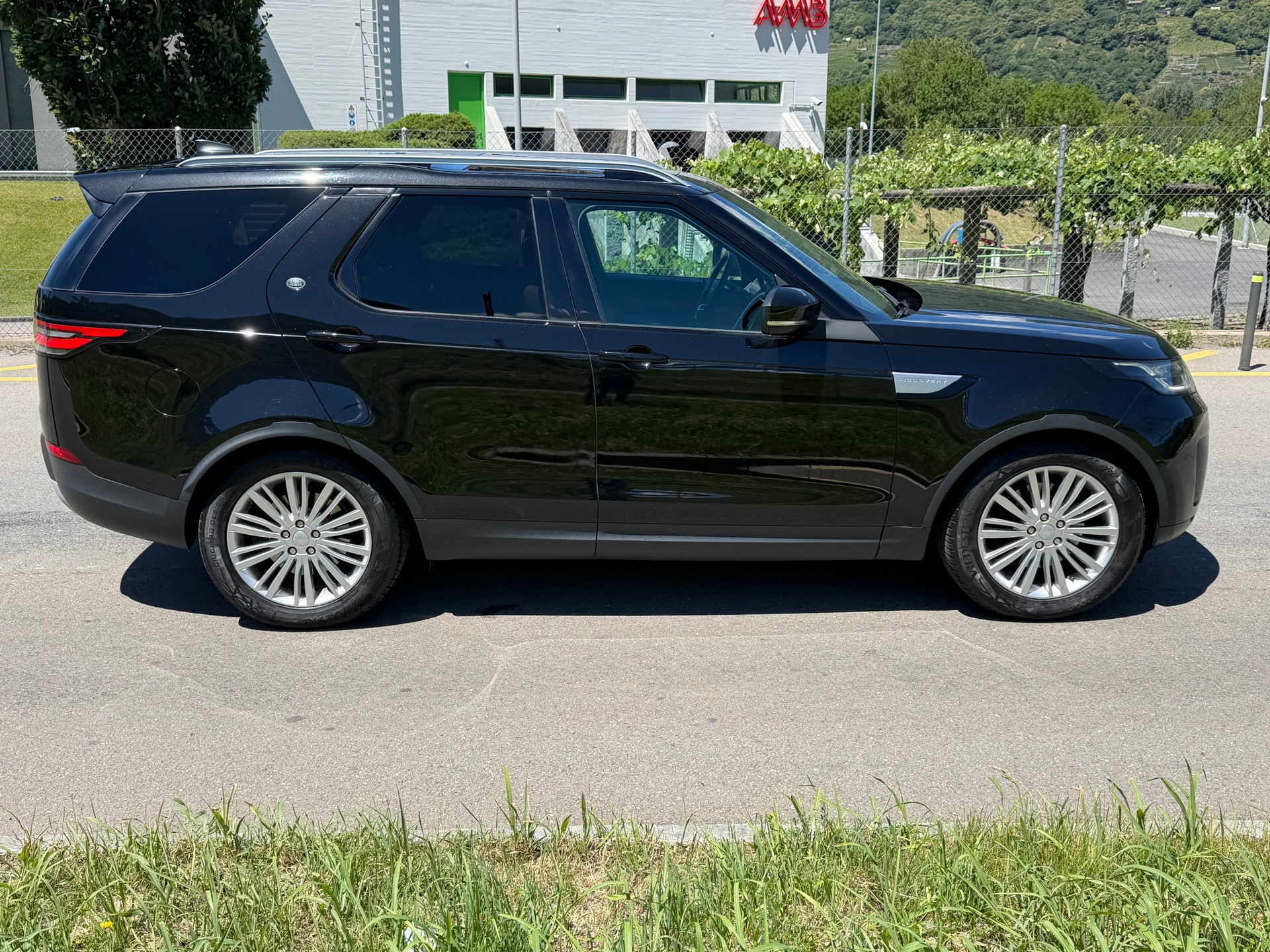 LAND ROVER Discovery 2.0 SD4 HSE Luxury | 7 PL | MFK & SERVICE 09.2026-image-2