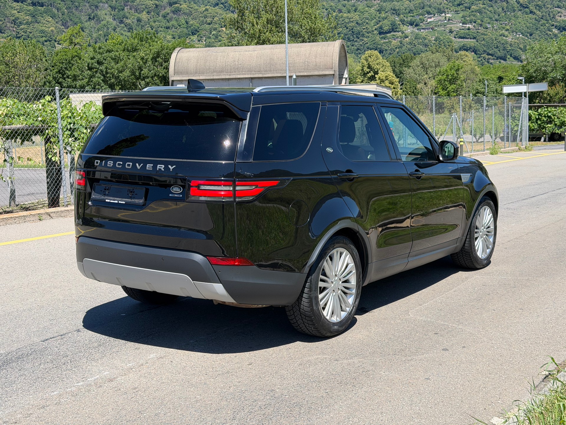 LAND ROVER Discovery 2.0 SD4 HSE Luxury | 7 PL | MFK & SERVICE 09.2026-image-3