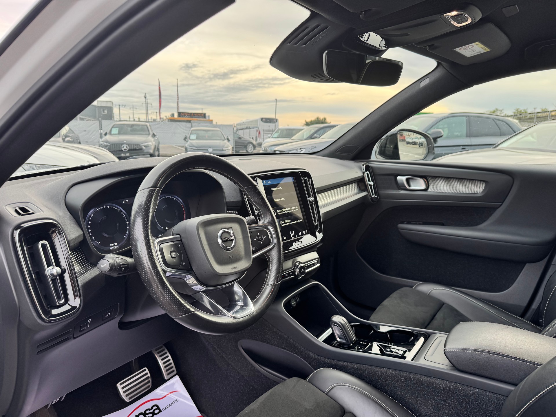 VOLVO XC40 B4 Benzin Mild Hybrid AWD R-Design Geartronic GARANTIE 2 ans 🇨🇭-image-10