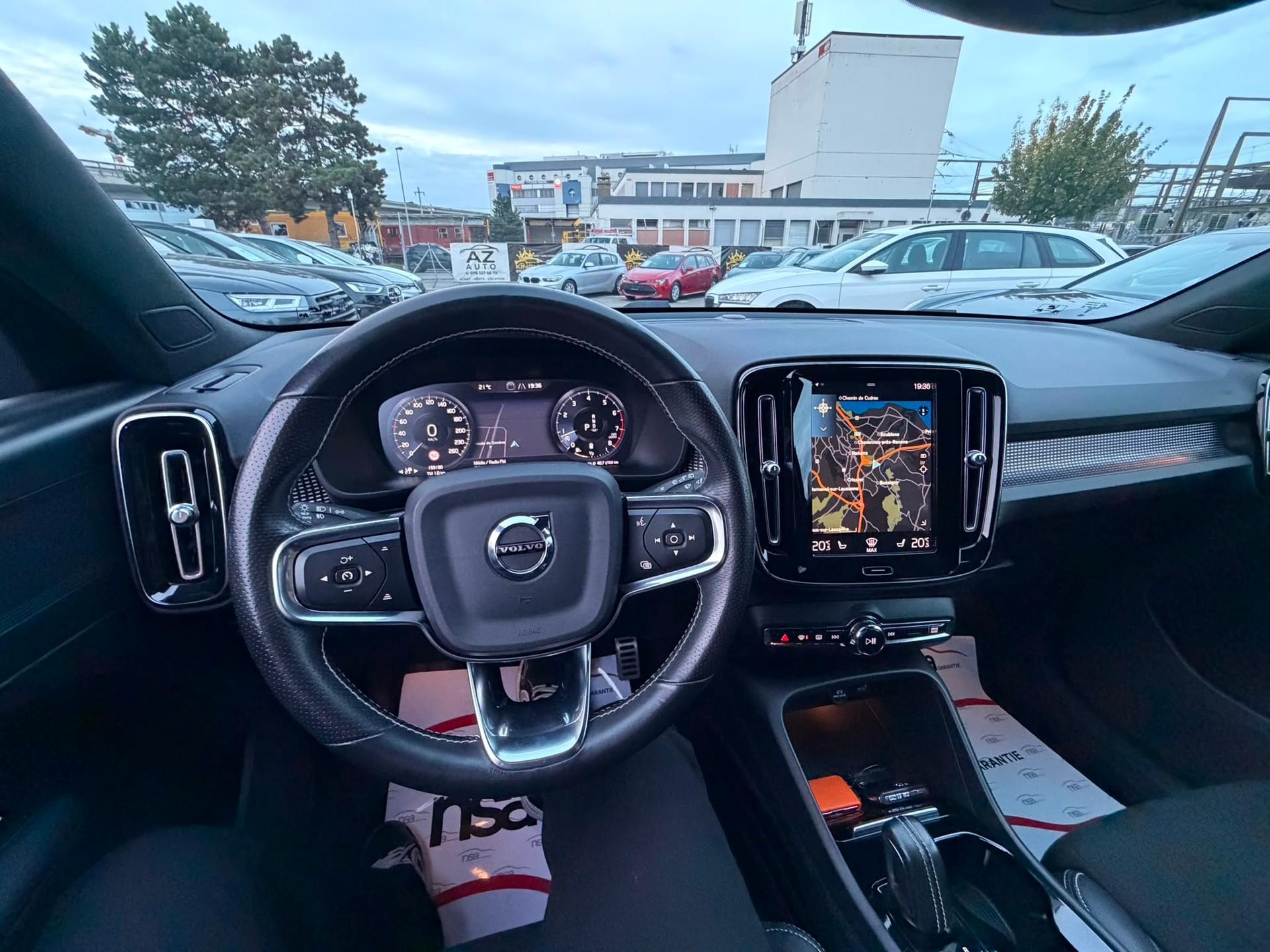 VOLVO XC40 B4 Benzin Mild Hybrid AWD R-Design Geartronic GARANTIE 2 ans 🇨🇭-image-22