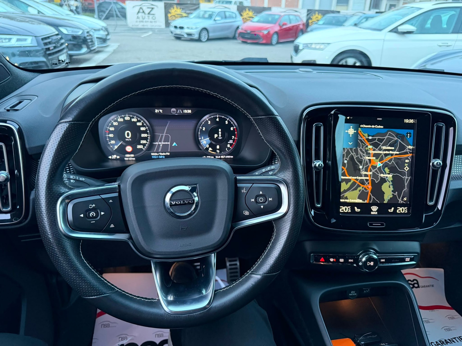 VOLVO XC40 B4 Benzin Mild Hybrid AWD R-Design Geartronic GARANTIE 2 ans 🇨🇭-image-21