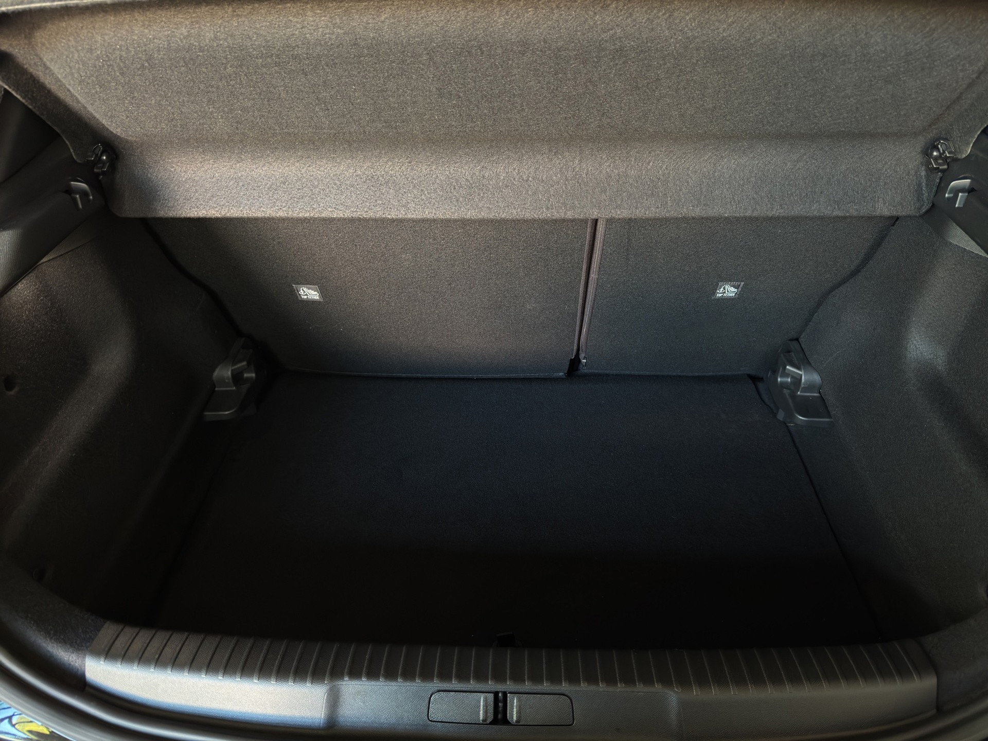OPEL Mokka 1.2 Turbo Direct Injection GS Aut. "360°.Kamera-Winterpaket-17"Alu"-image-18