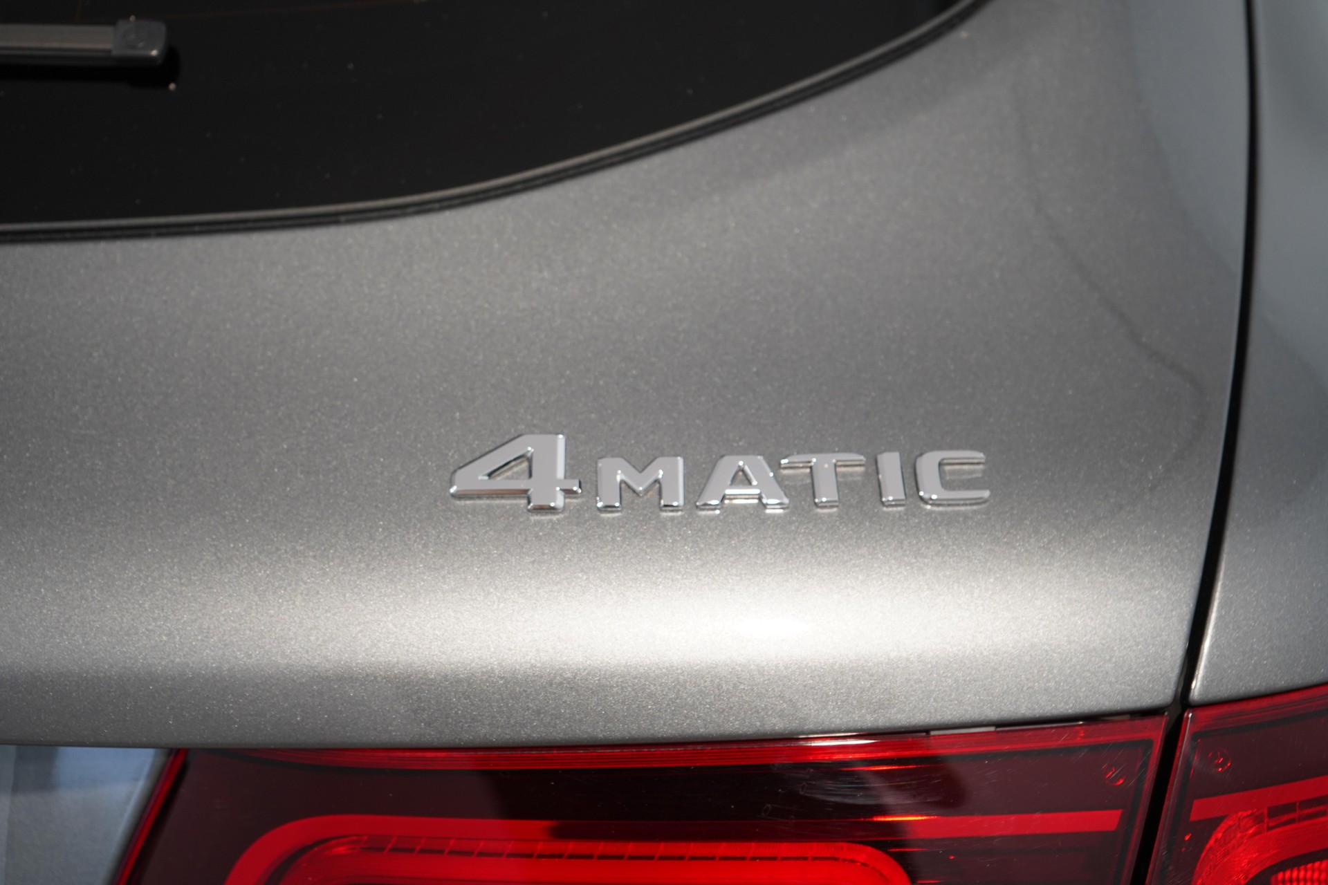 MERCEDES-BENZ GLC-Klasse X253 GLC 300 e AMG Line 4m-image-28