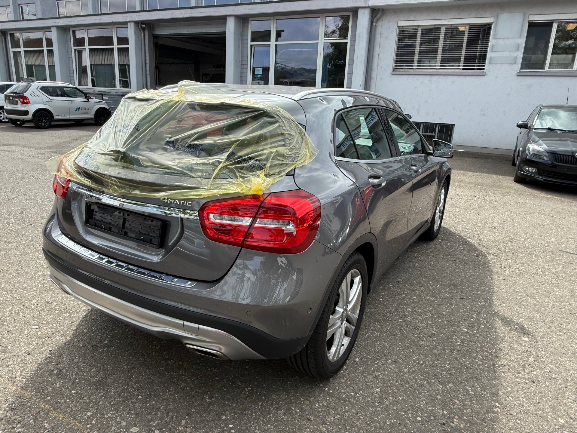 MERCEDES-BENZ GLA 250 Urban 4Matic 7G-DCT-image-6