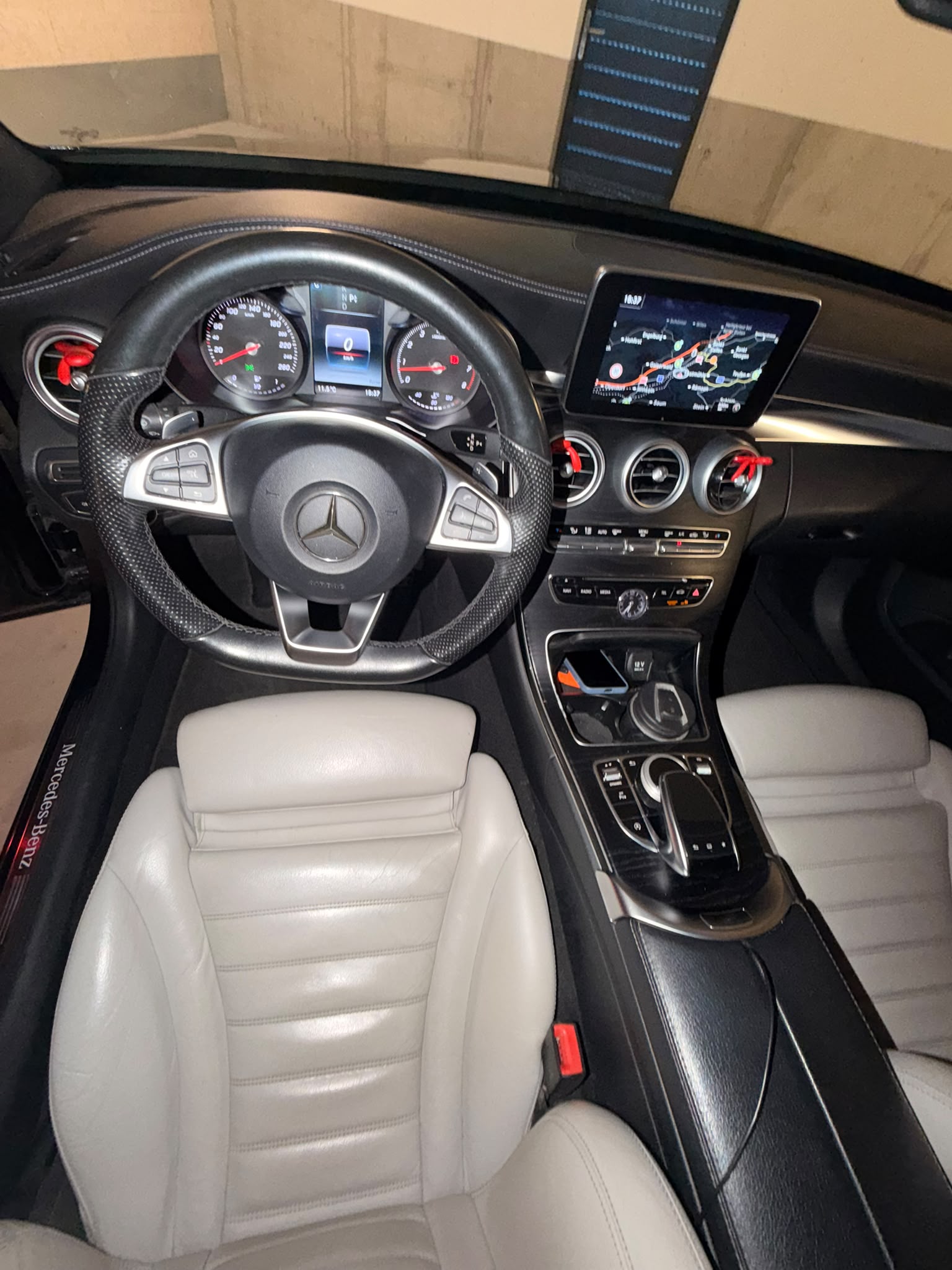 MERCEDES-BENZ C 300 AMG Line-image-3