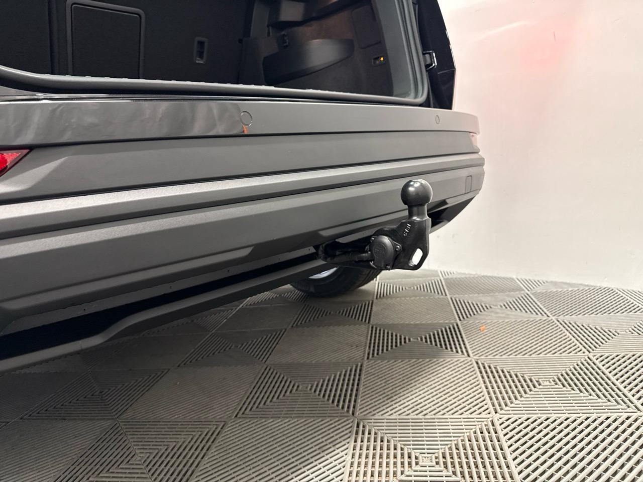 SKODA Karoq 1.5 TSI Selection DSG-image-10