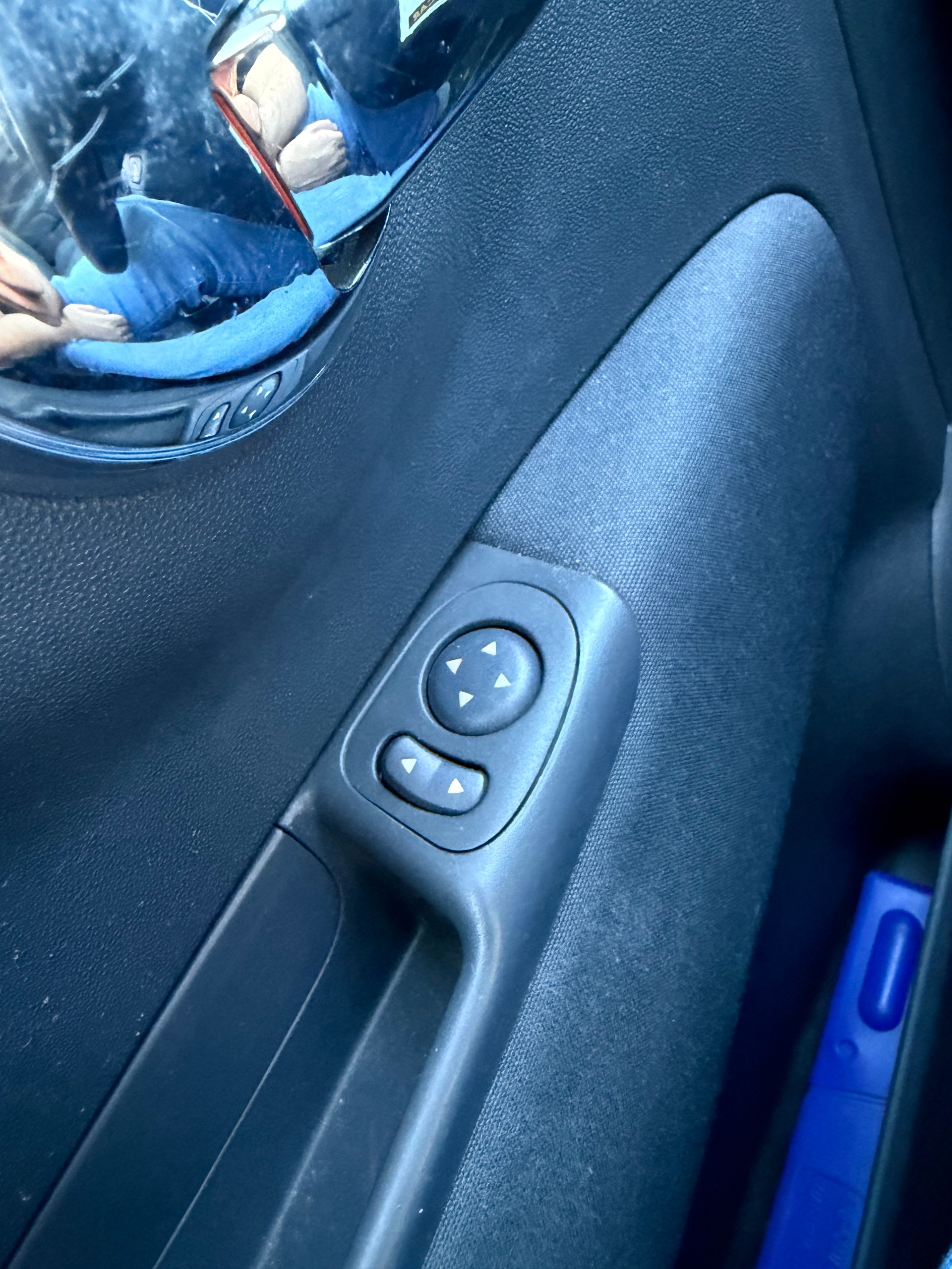FIAT 500 1.2 Lounge-image-12