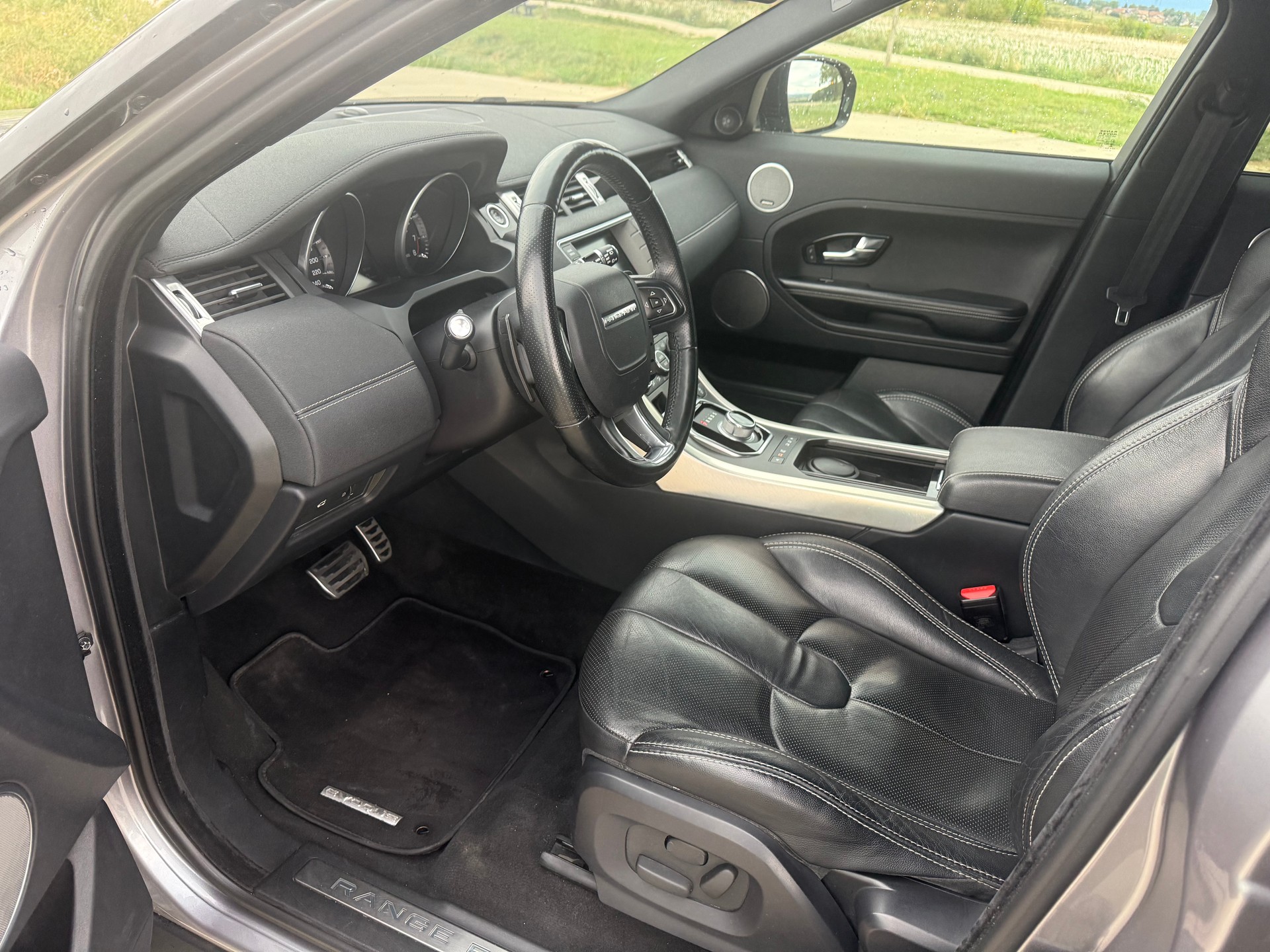 LAND ROVER Range Rover Evoque 2.0 Si4 Pure AT6-image-11