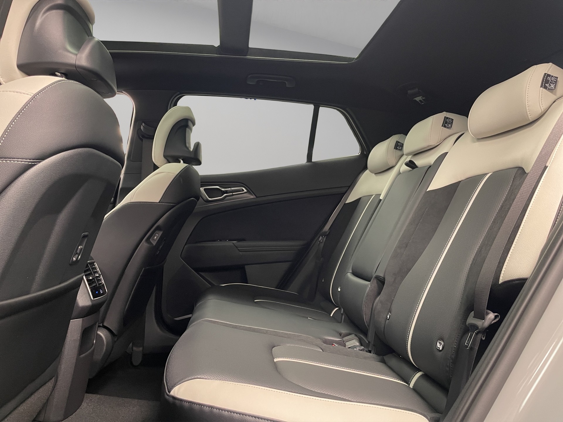 KIA Sportage 1.6 T-GDi GT-Line-image-10
