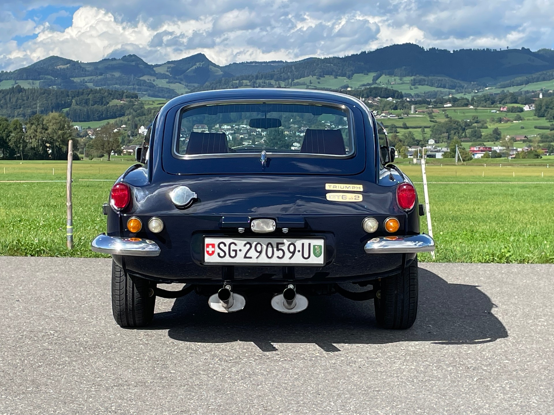 TRIUMPH GT6 MKII Coupé-image-5