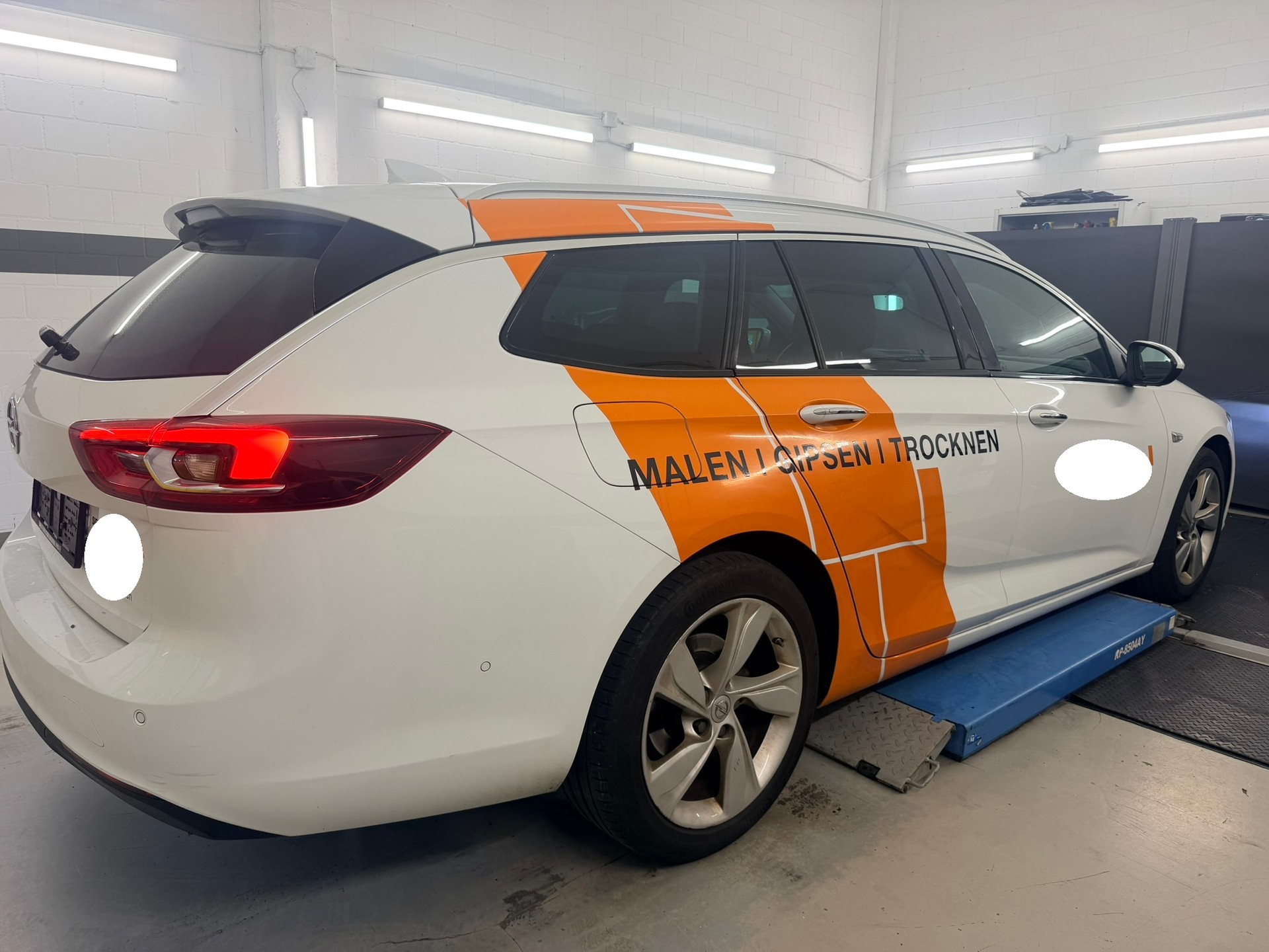 OPEL Insignia 1.5 T Sports Tourer Excellence Automatic-image-3
