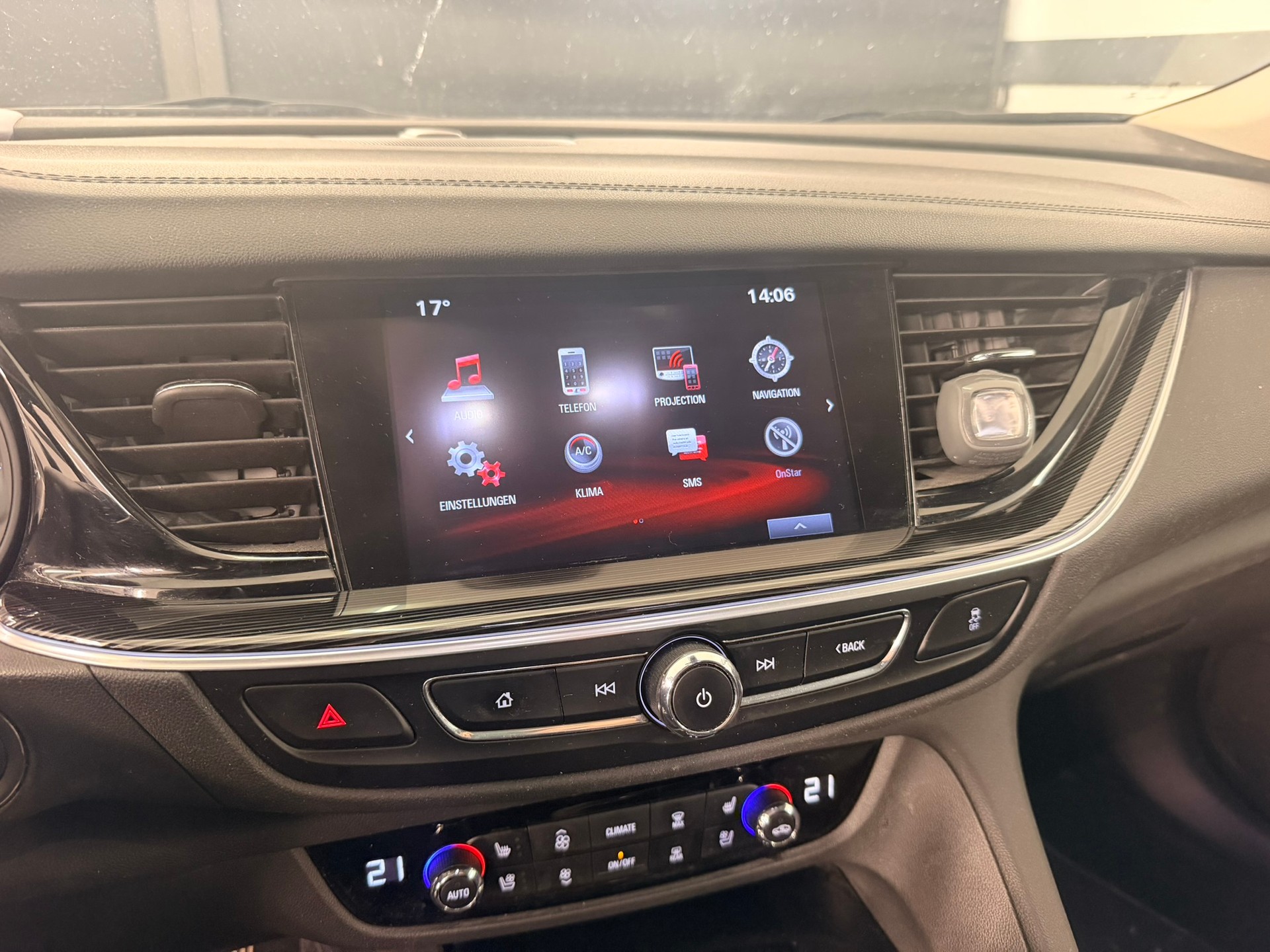OPEL Insignia 1.5 T Sports Tourer Excellence Automatic-image-16