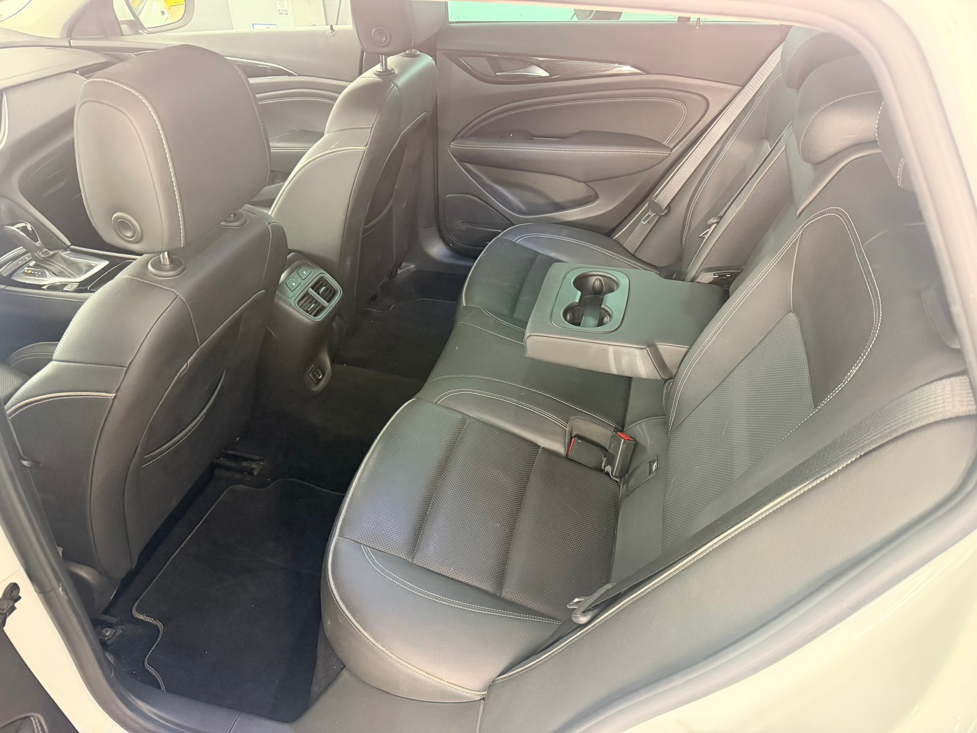 OPEL Insignia 1.5 T Sports Tourer Excellence Automatic-image-8