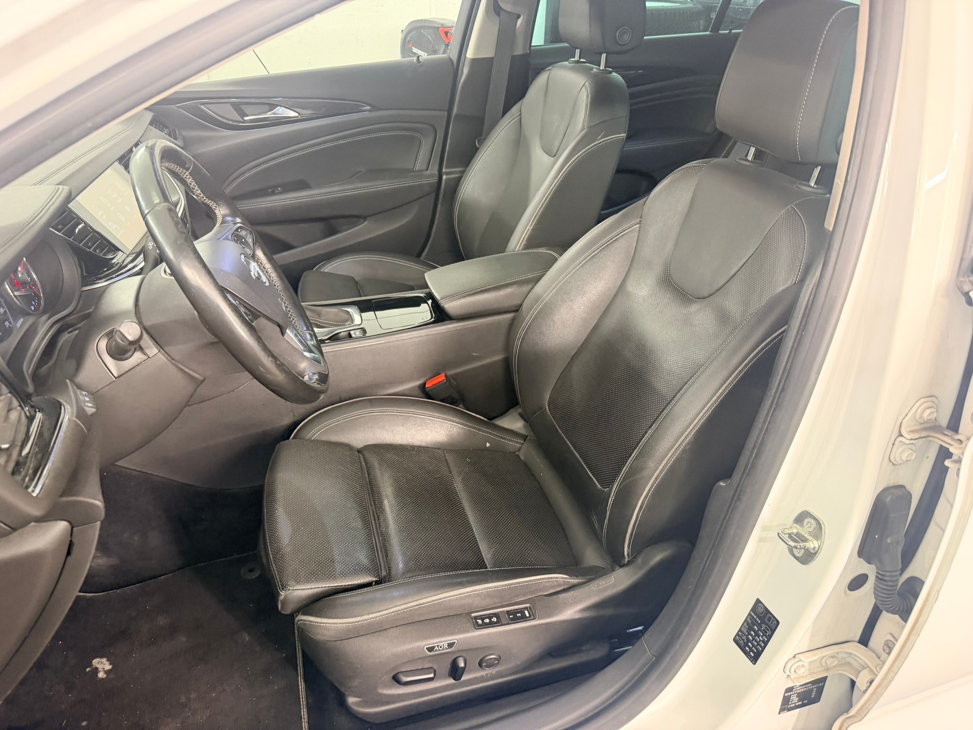 OPEL Insignia 1.5 T Sports Tourer Excellence Automatic-image-11