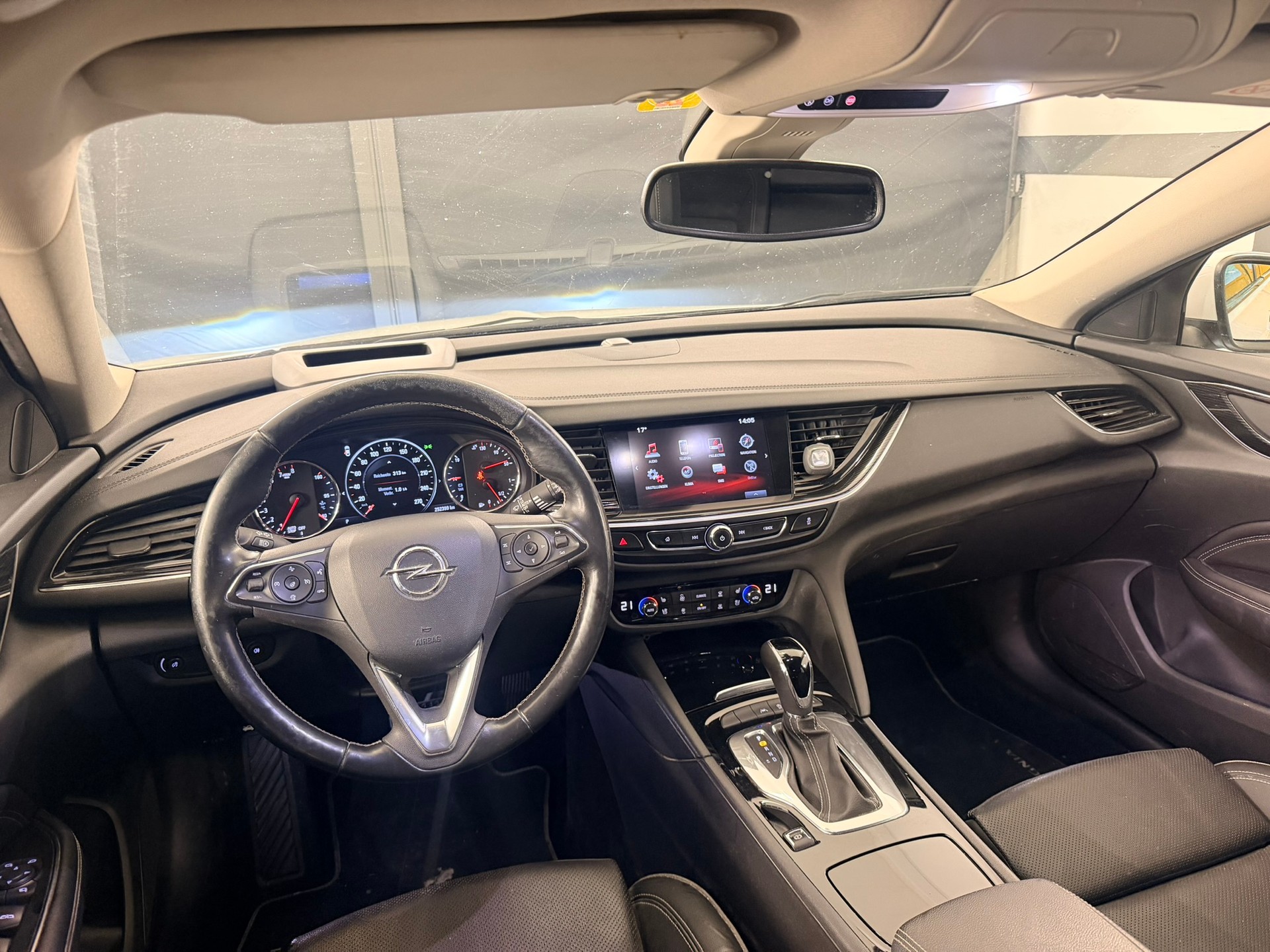 OPEL Insignia 1.5 T Sports Tourer Excellence Automatic-image-9
