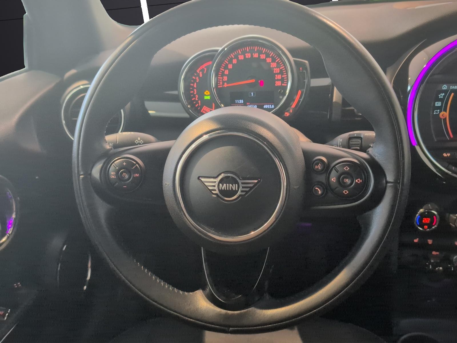 MINI F56 1.5i Cooper-image-15